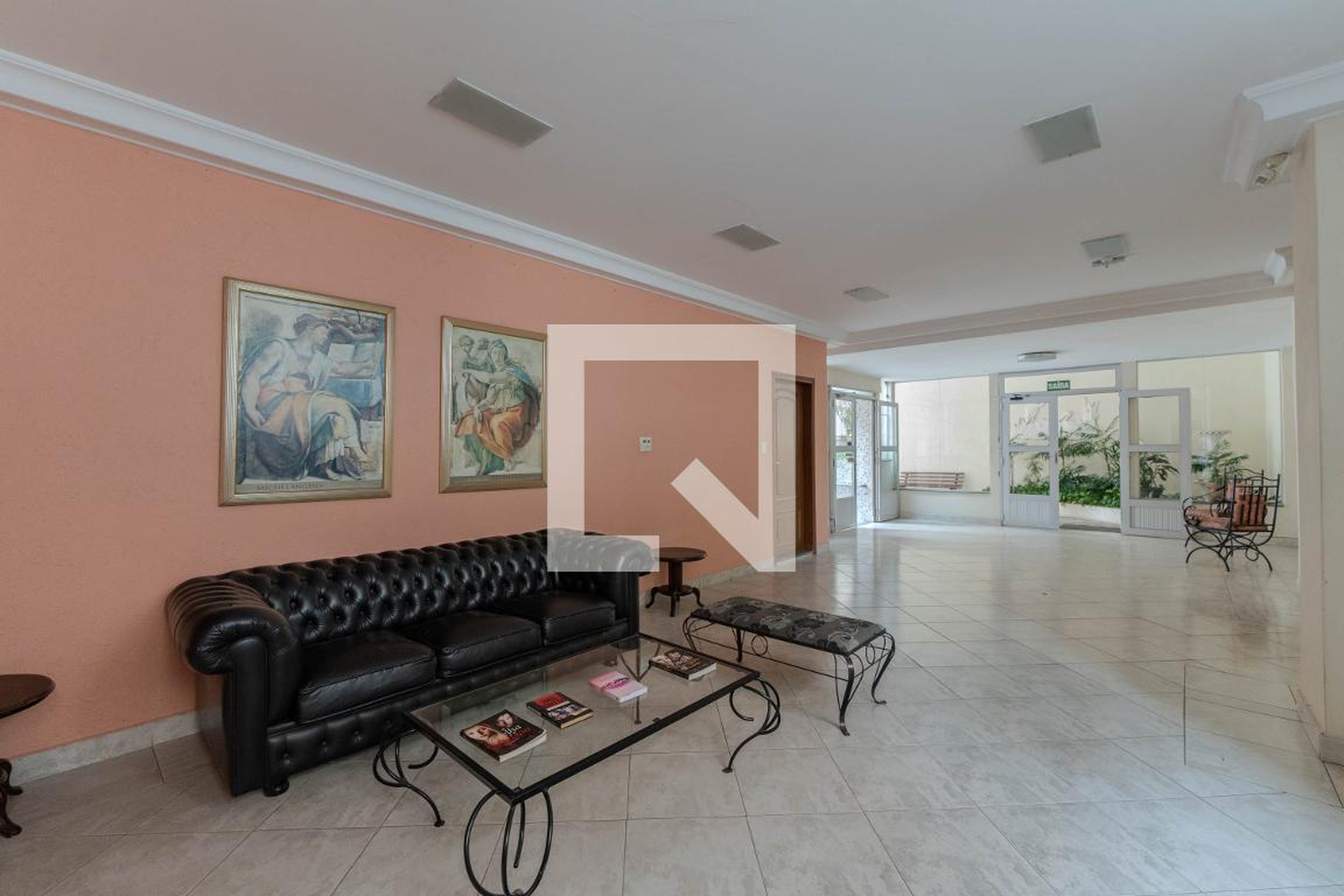 Hall de entrada - Antônio Franco