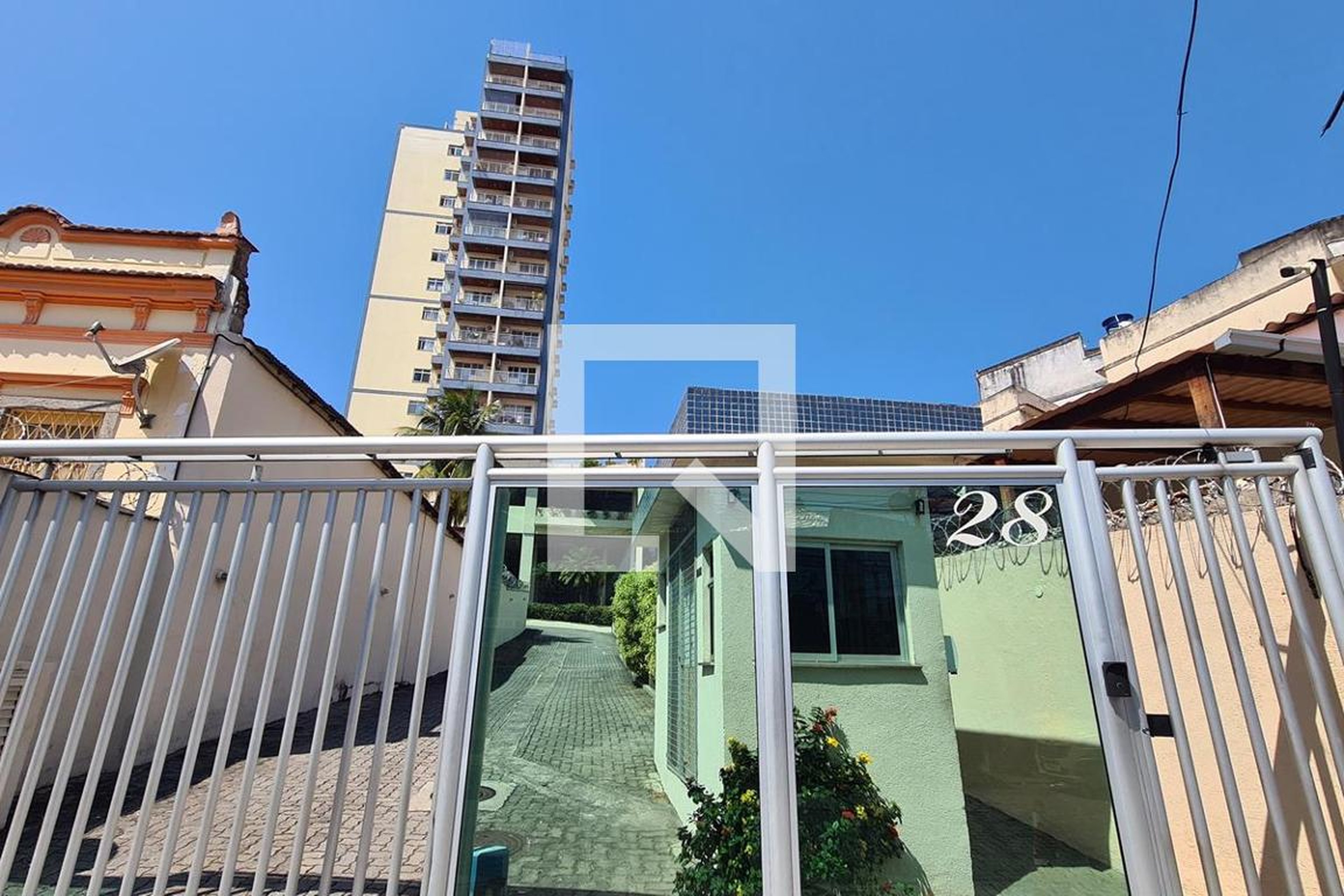 Fachada do Condomínio Edifício Champs Elysée