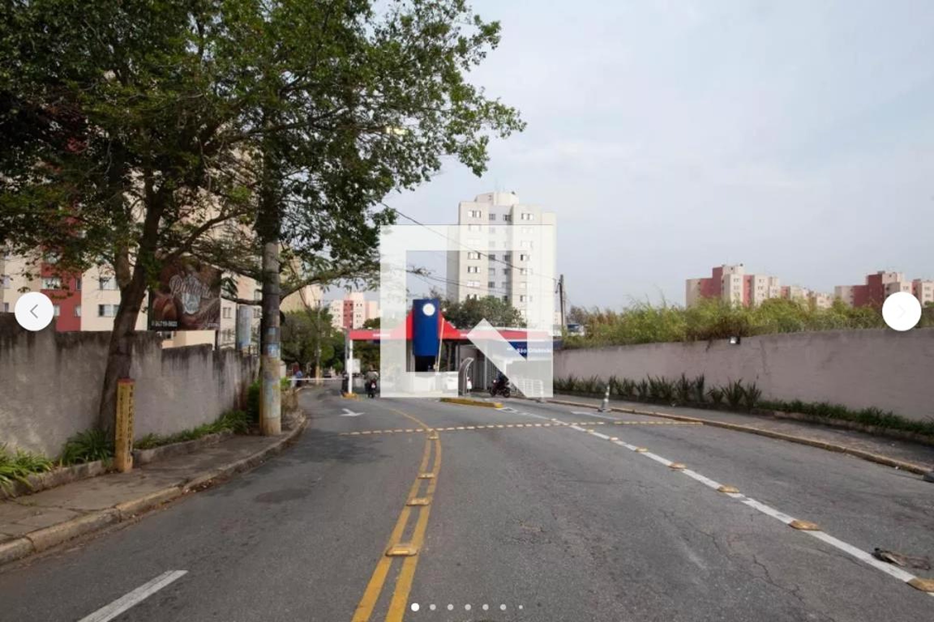 Fachada Condomínio em Rua Juan Vicente, 484