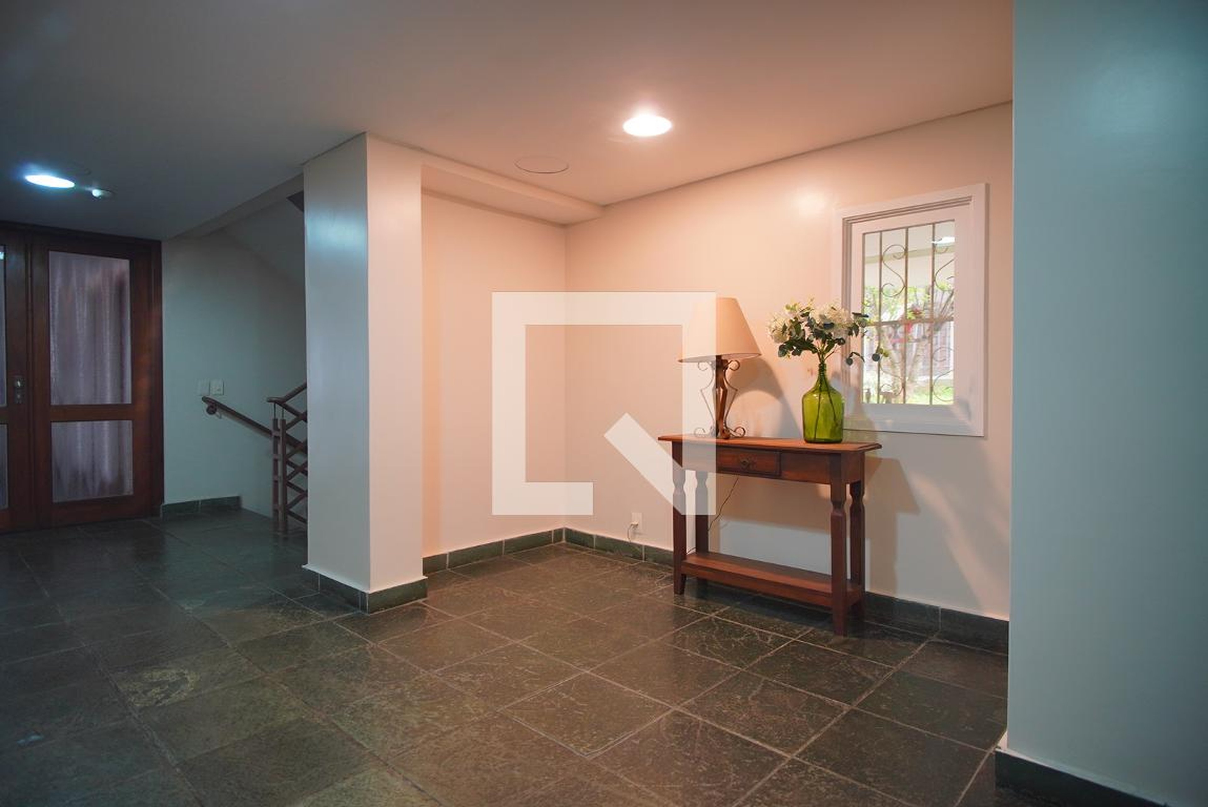 Hall de Entrada - Edifício Maison Des Fleurs