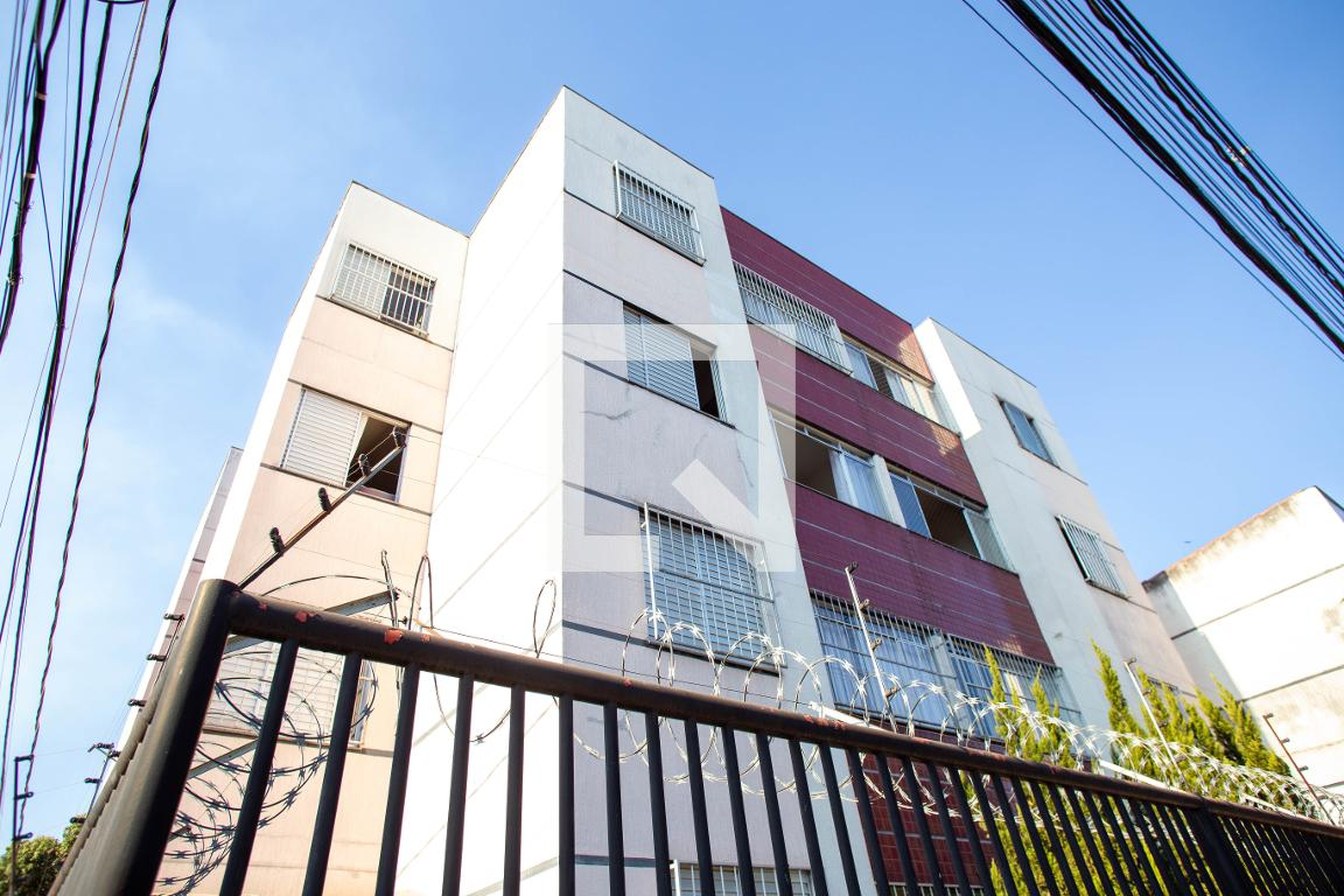 Fachada Condomínio em Rua Olimpus, 360