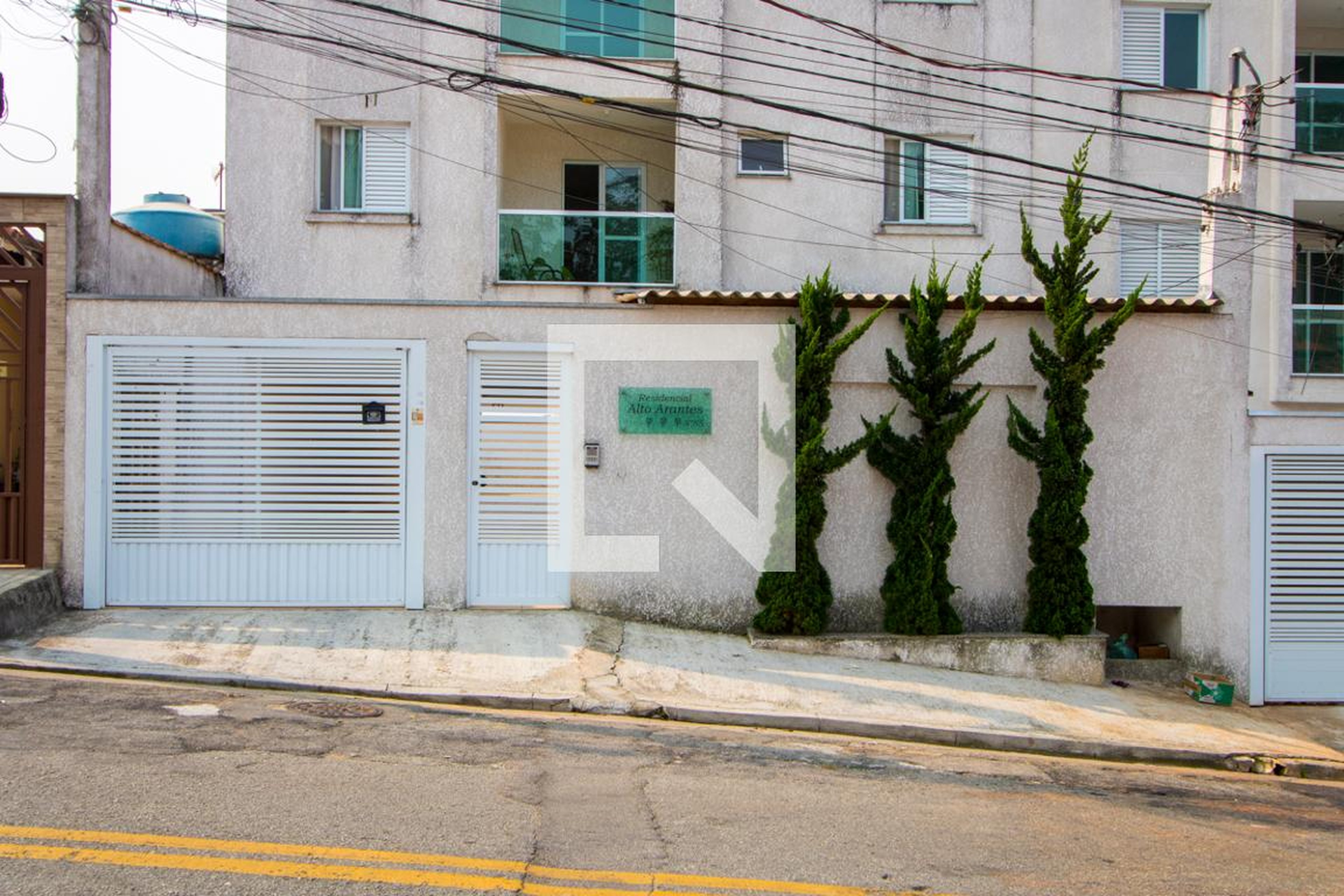 Fachada Condomínio em Rua Altíno Arantes Marquês, 85
