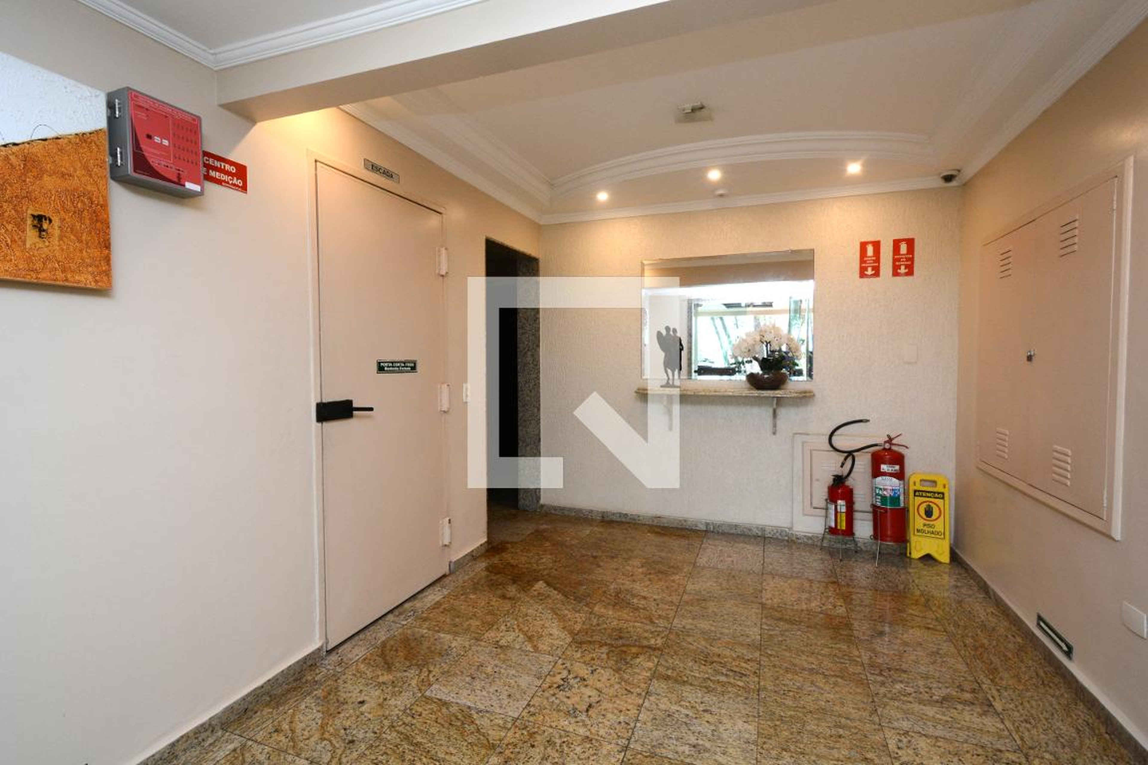Hall social - Parque Residencial Nossa Sra. do Sabará
