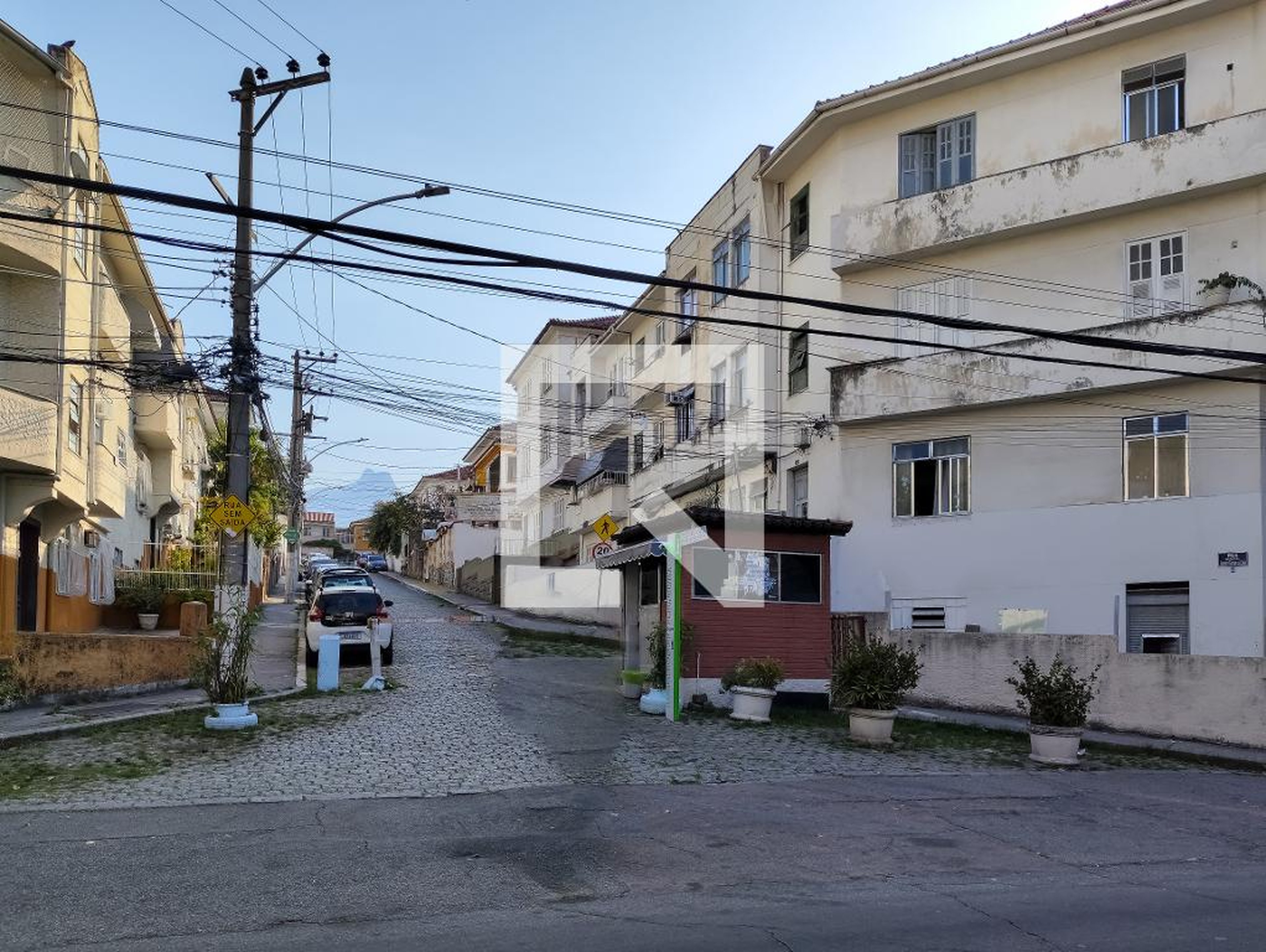 Fachada Condomínio em Rua Noel Rosa, 33