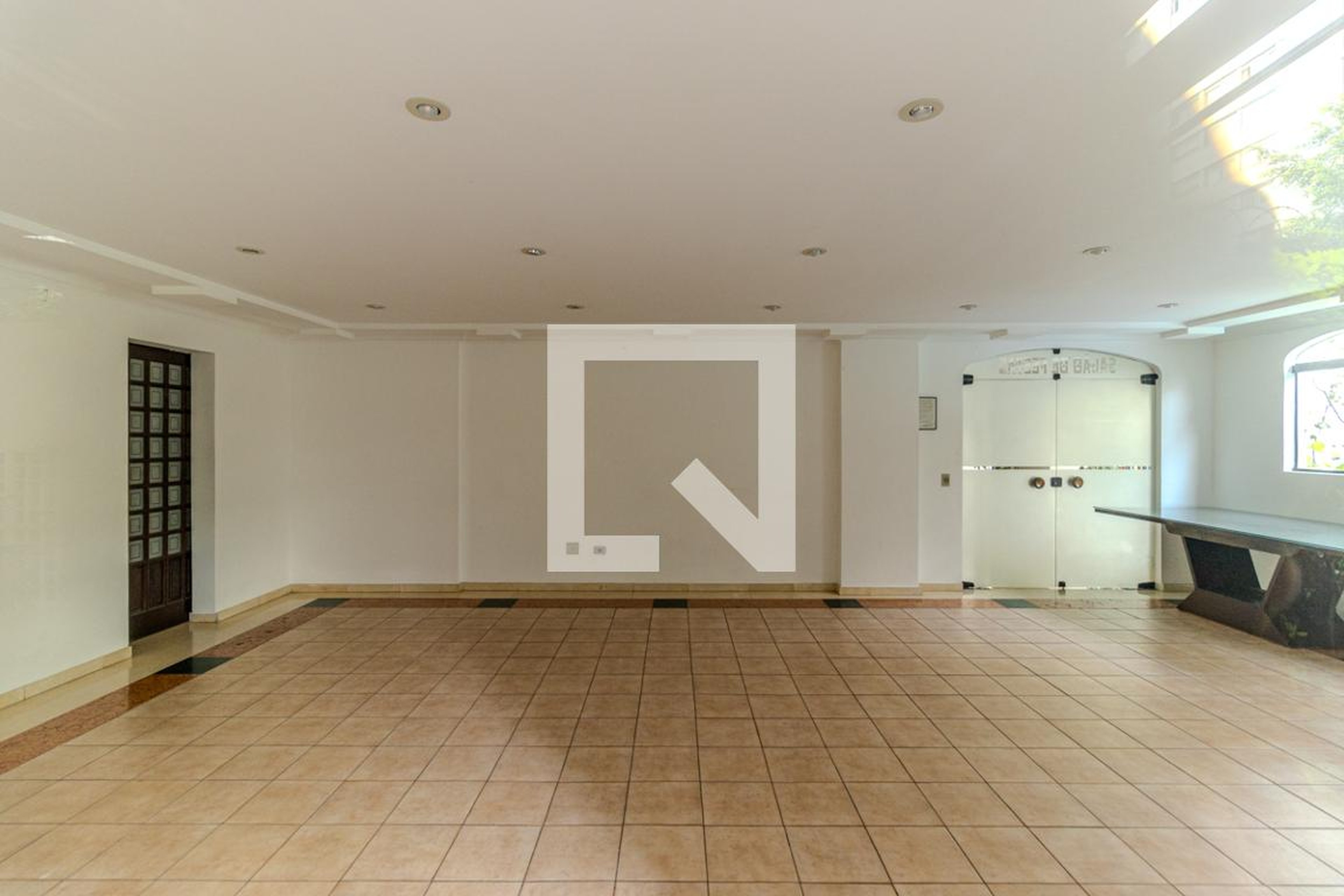 Salão de Festas - Edifício Place de La Concorde