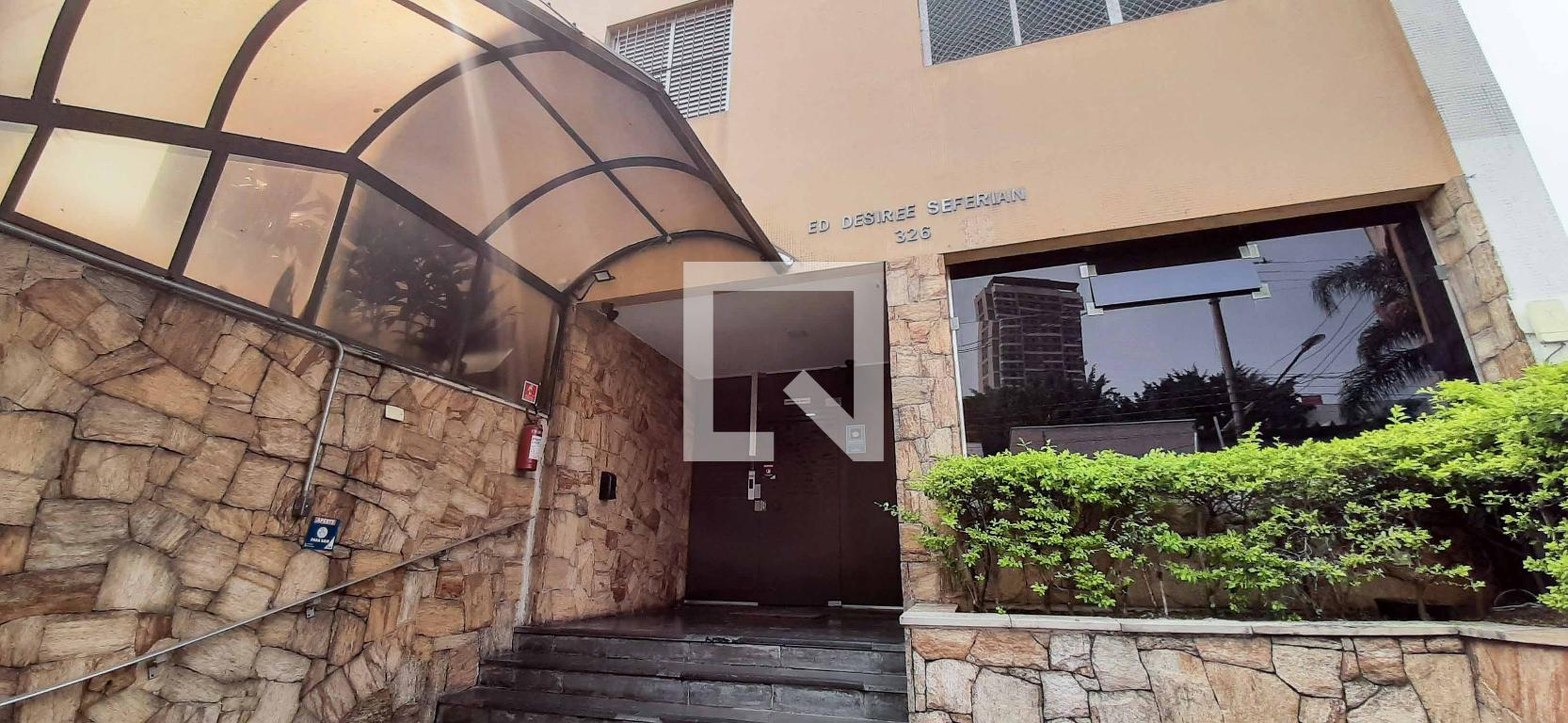 Fachada do Prédio Edifício Desiree Seferian