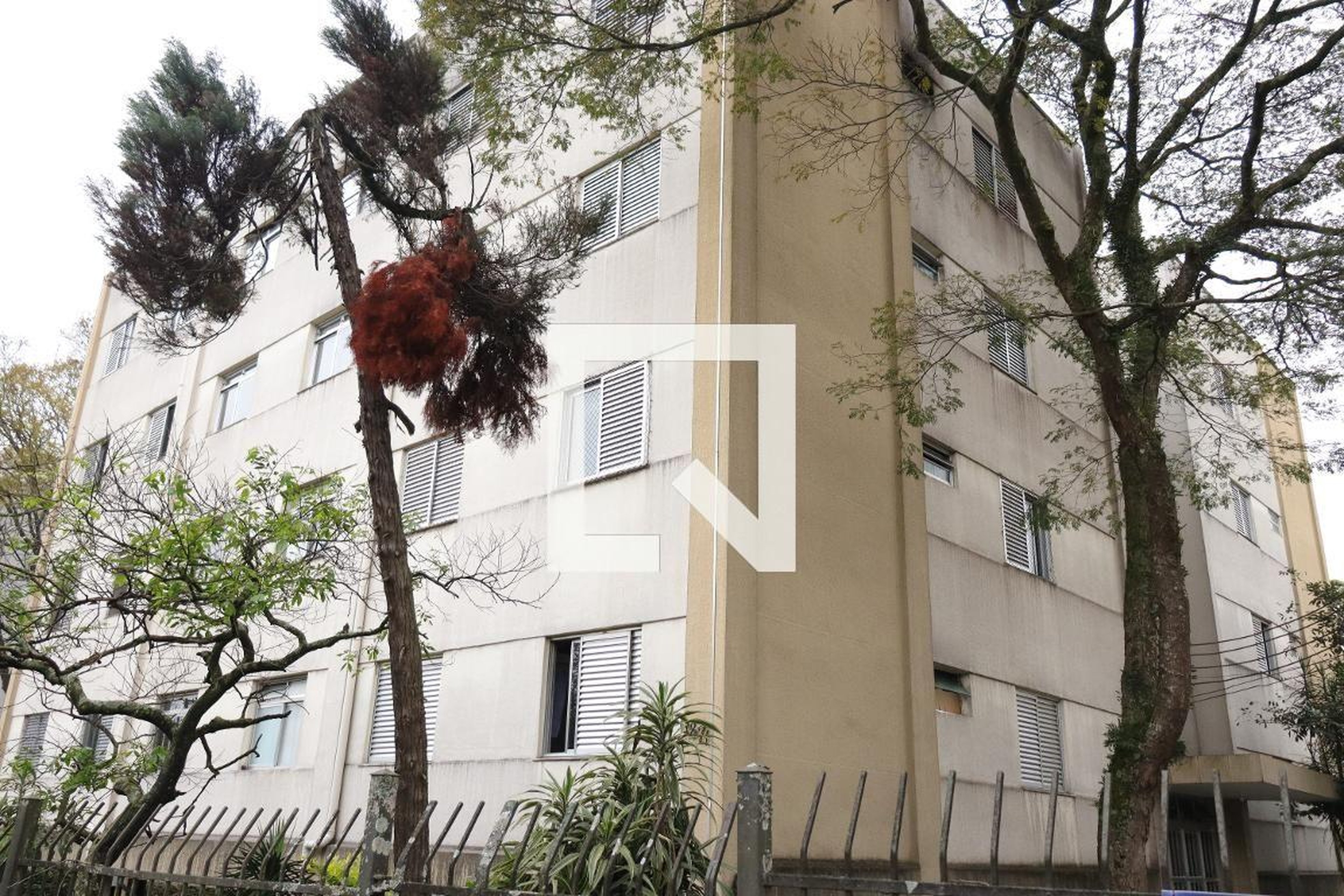 Fachada Condomínio em Avenida Engenheiro Armando de Arruda Pereira, 1865