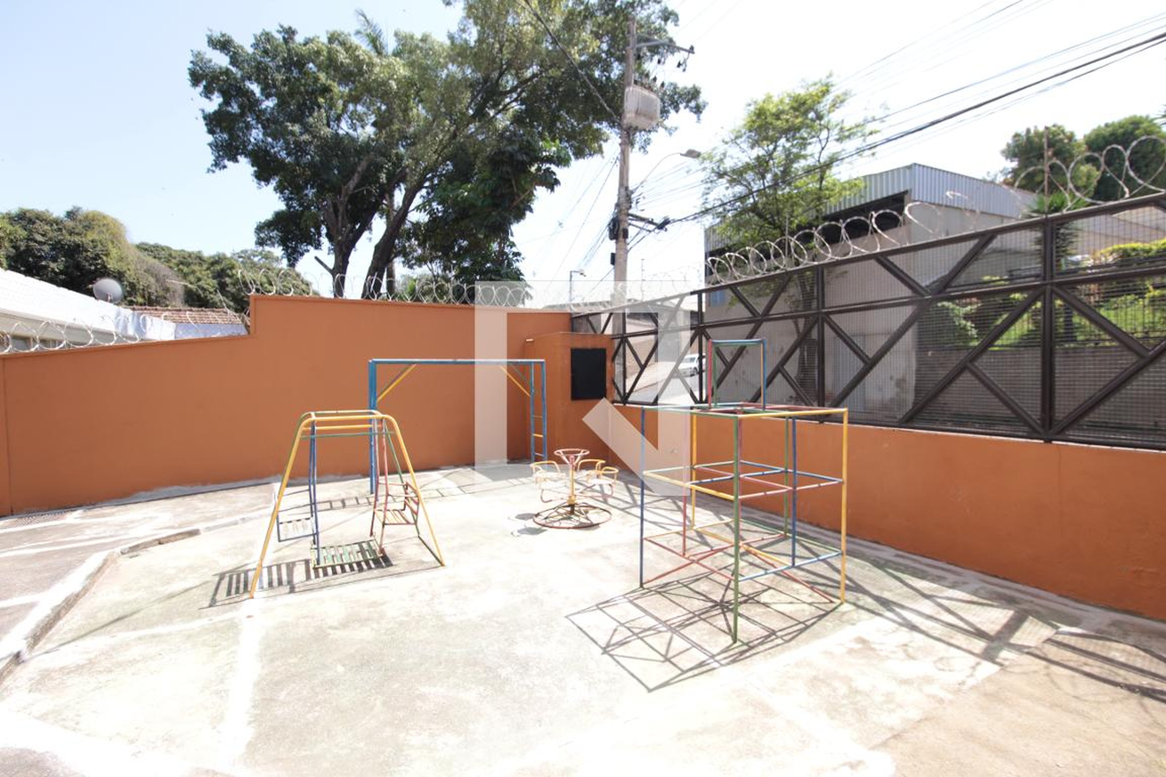Playground Condomínio em Rua Boaventura, 699