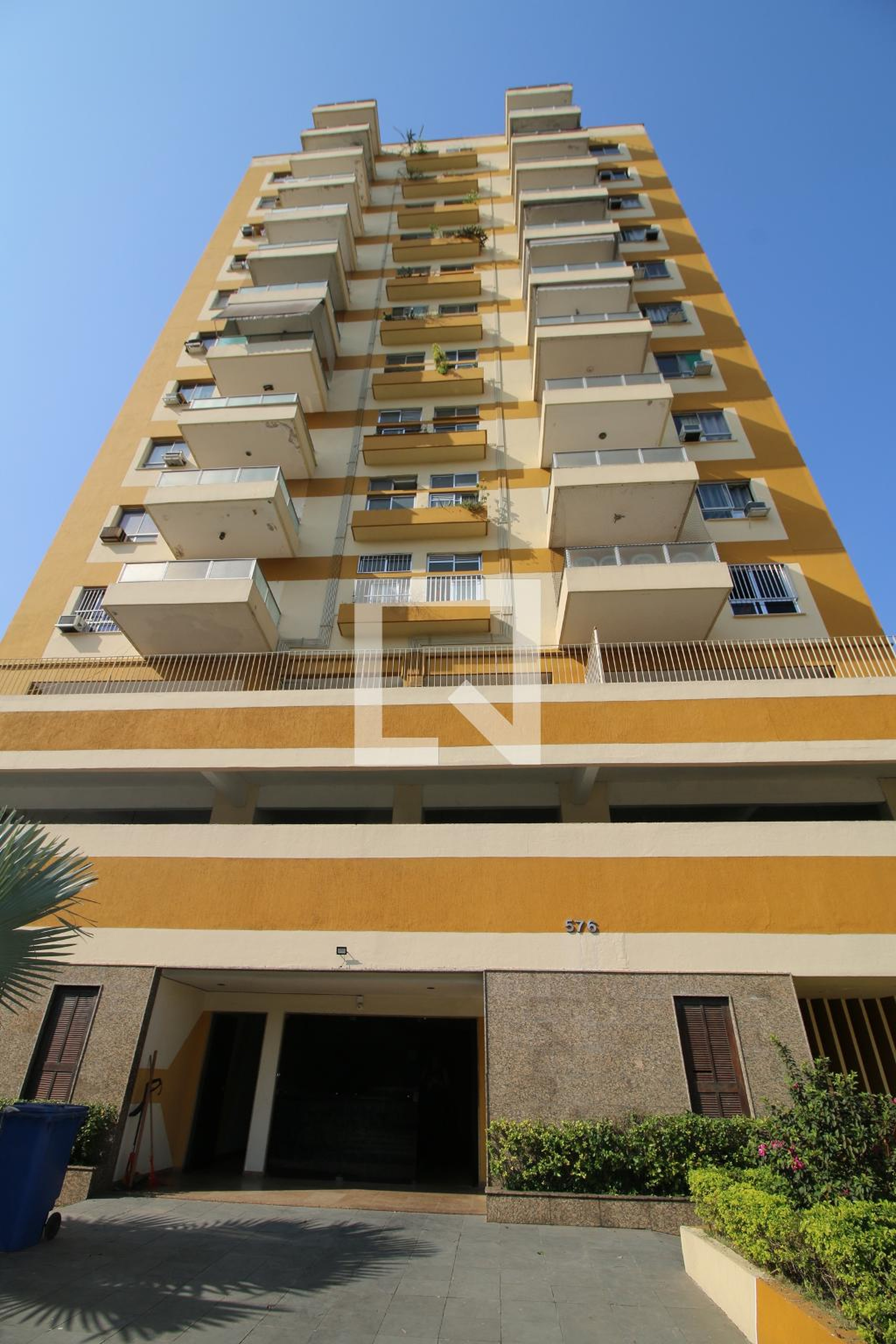 Fachada do Prédio Condomínio Glória Maria