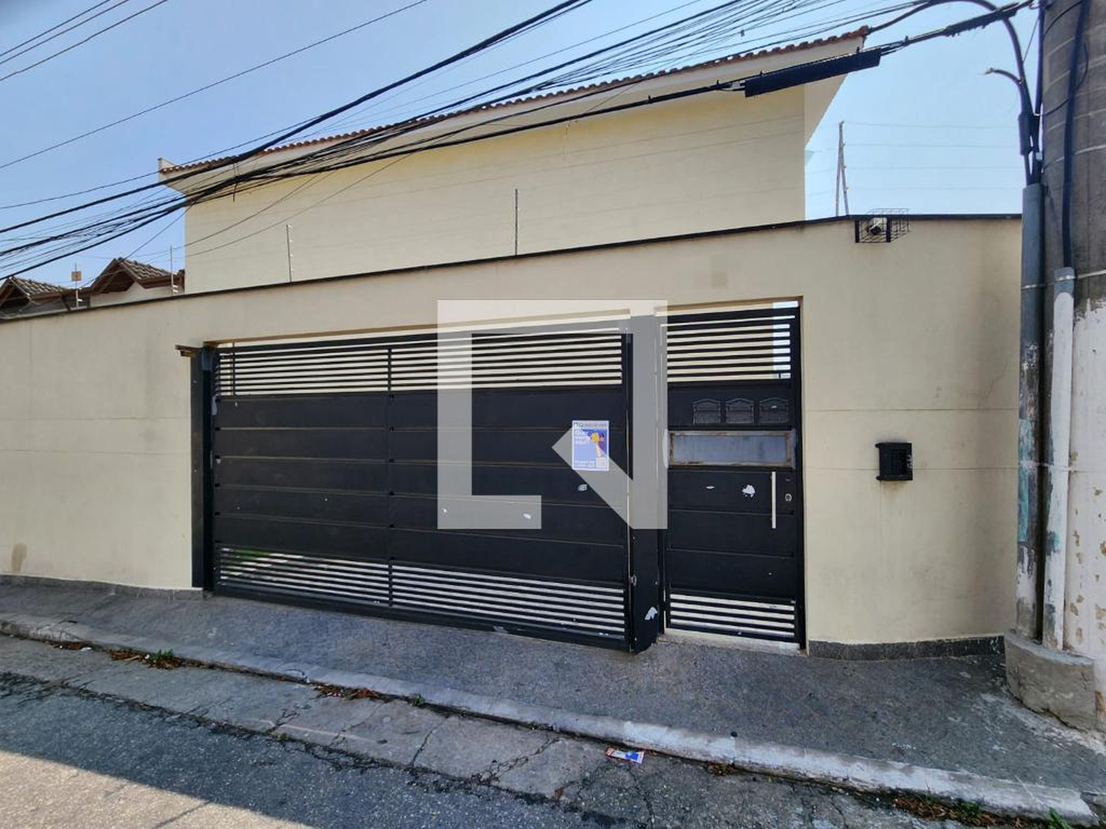 Fachada Condomínio em Rua Maria Lopes, 708