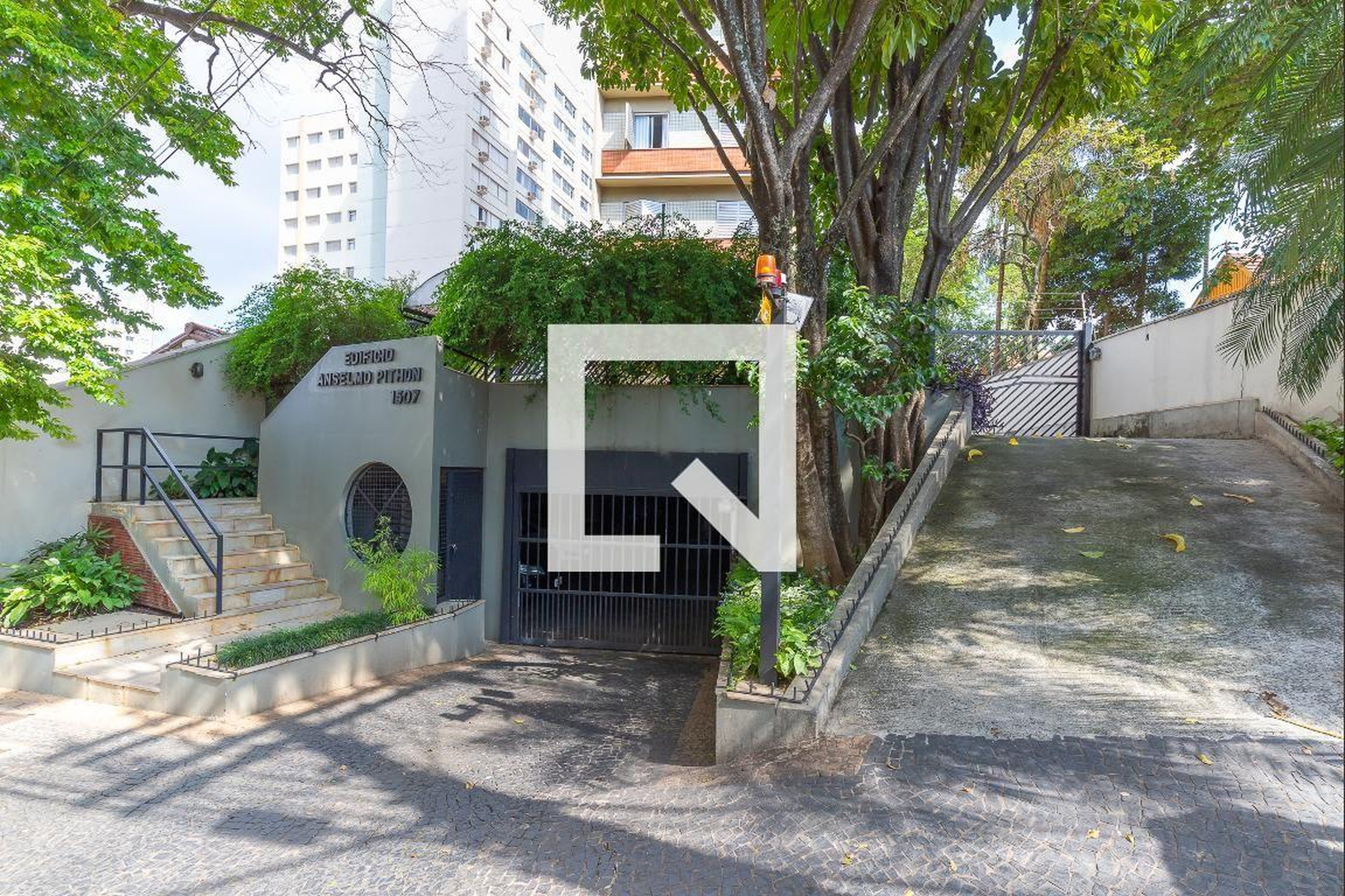 Fachada do Condomínio Condomínio em Rua Barreto Leme, 1507