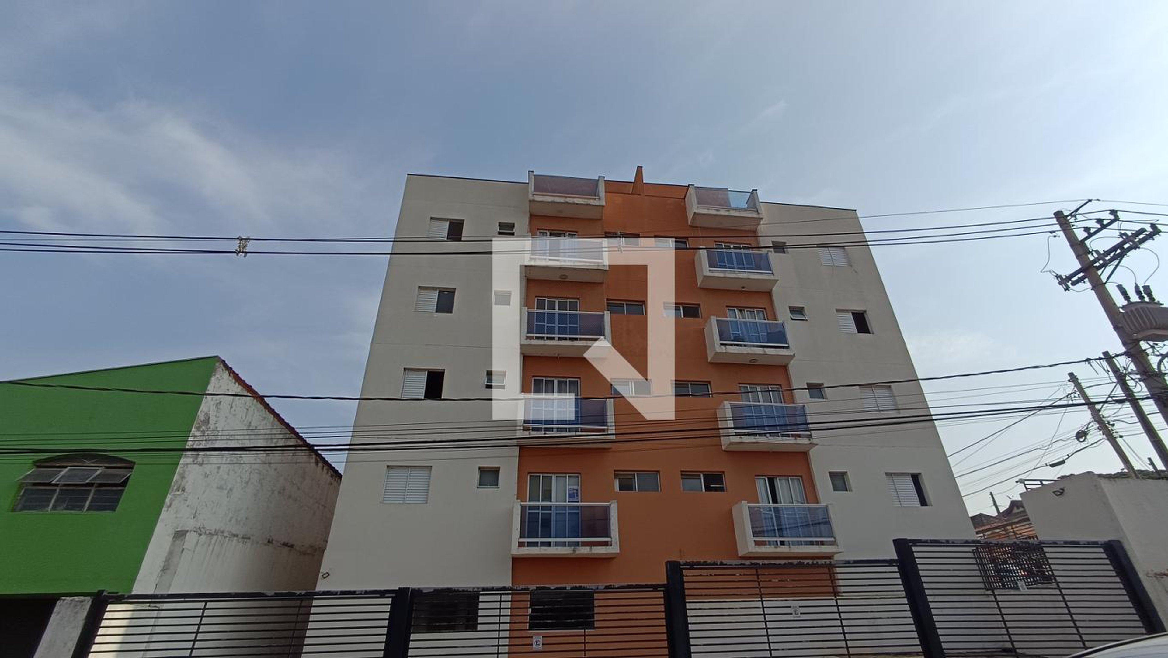 Fachada Condomínio em Rua Primeiro de Maio, 103