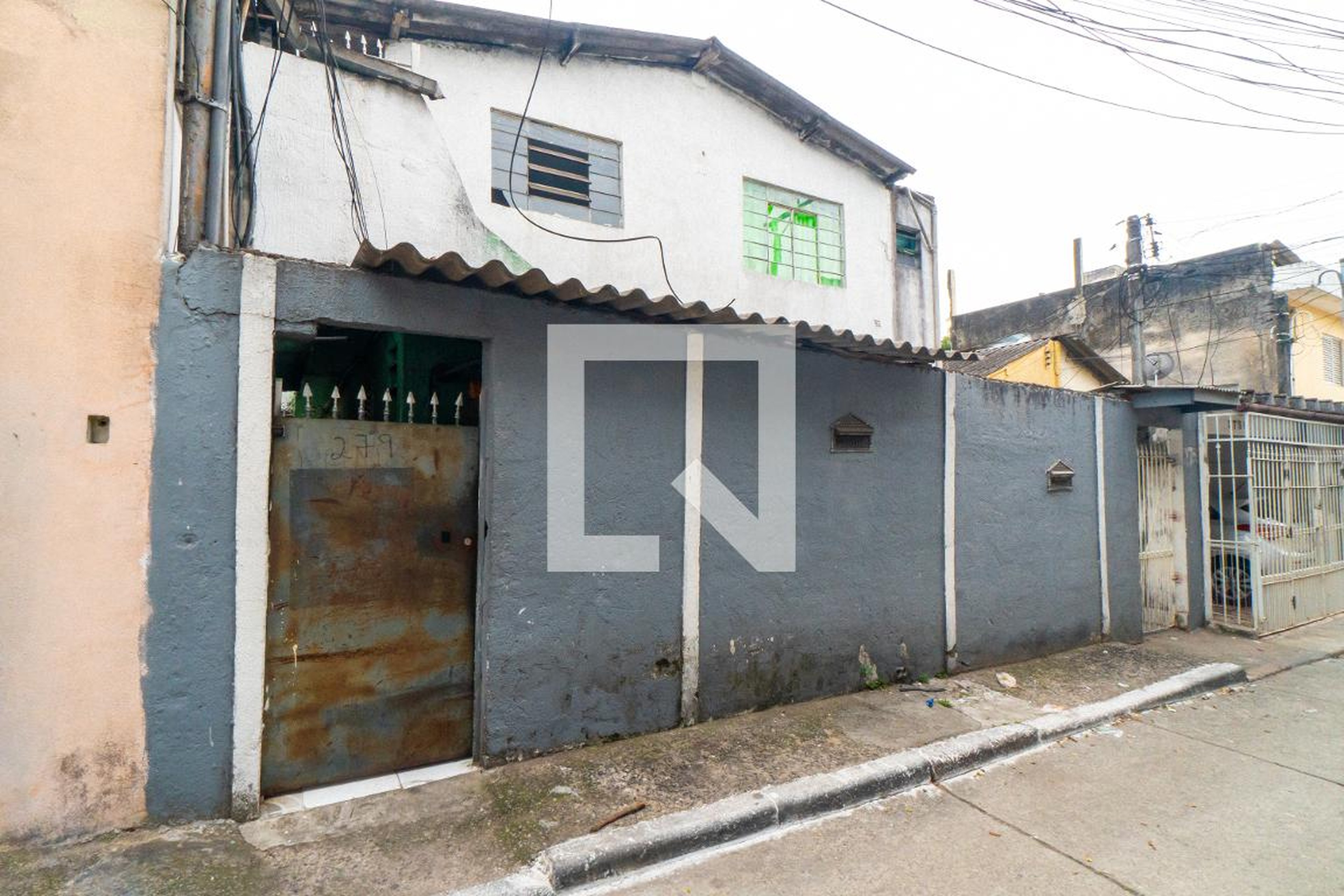 Fachada Condomínio em Travessa Mara Regina, 275