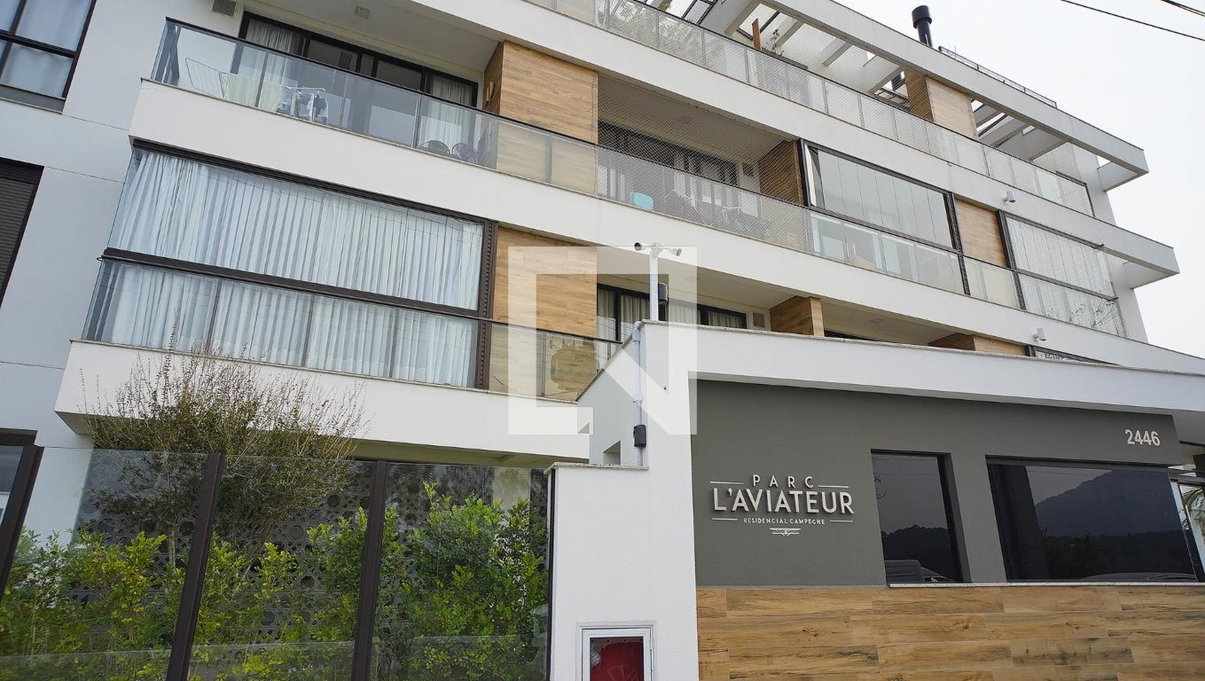 Fachada do Prédio Condomínio em Avenida Pequeno Príncipe, 2464