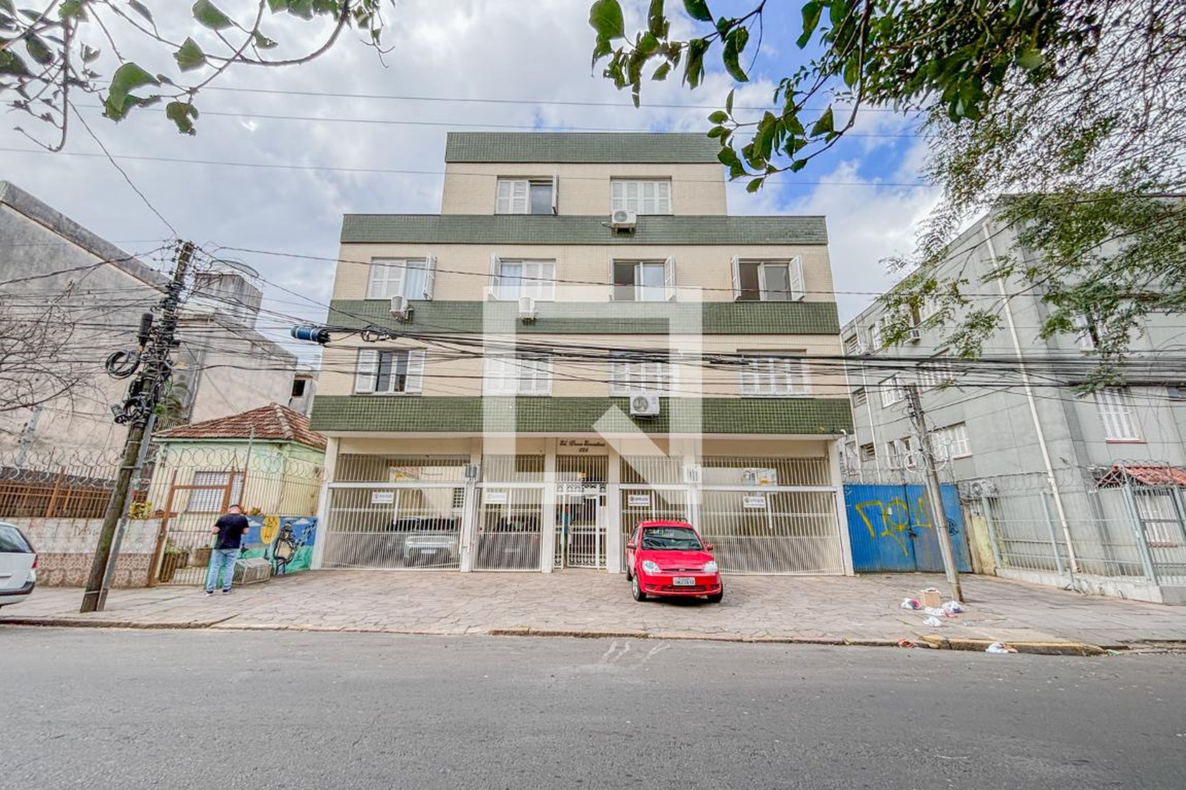 Fachada Condomínio em Rua General Lima e Silva, 1624