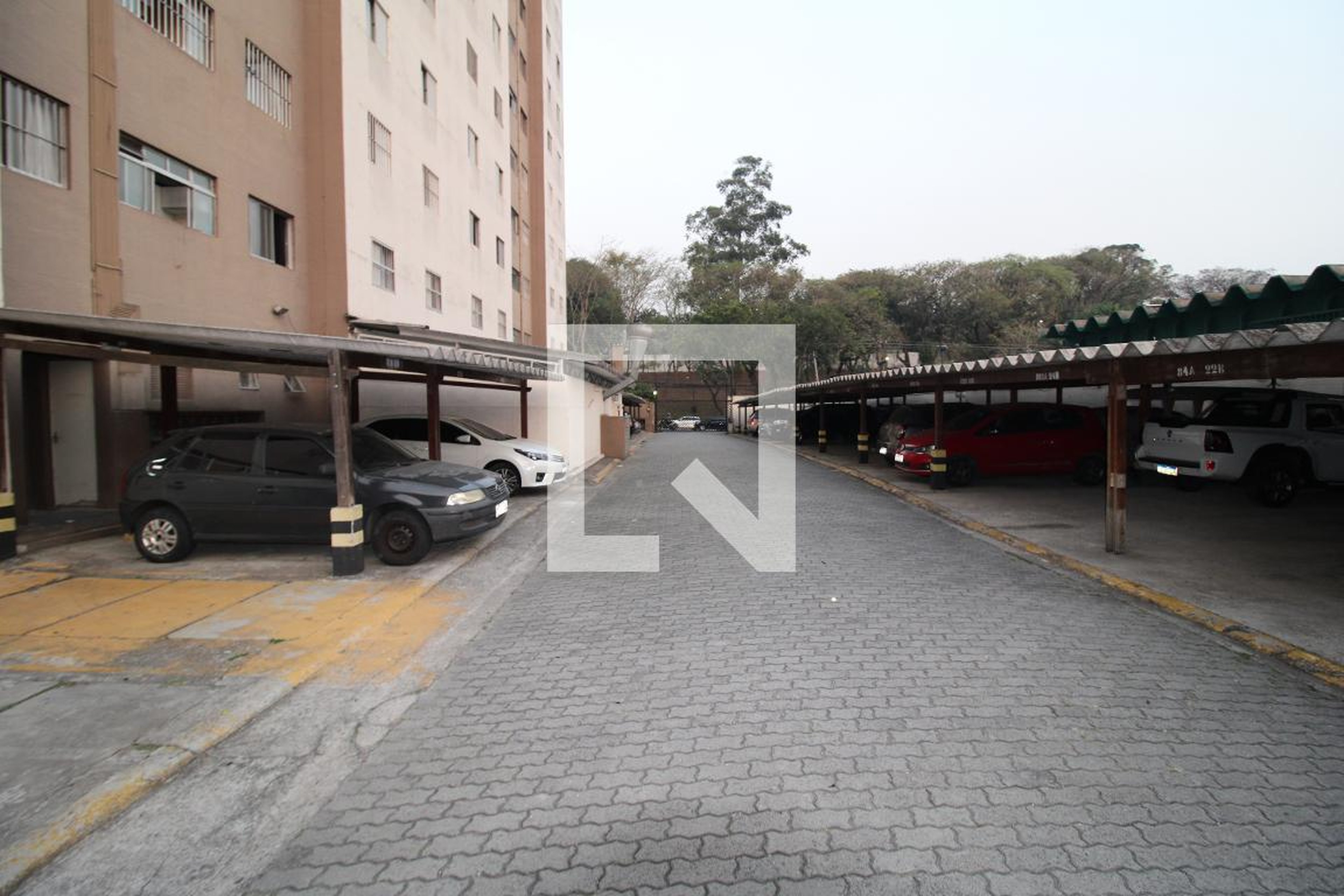 Área Comum - Thebas