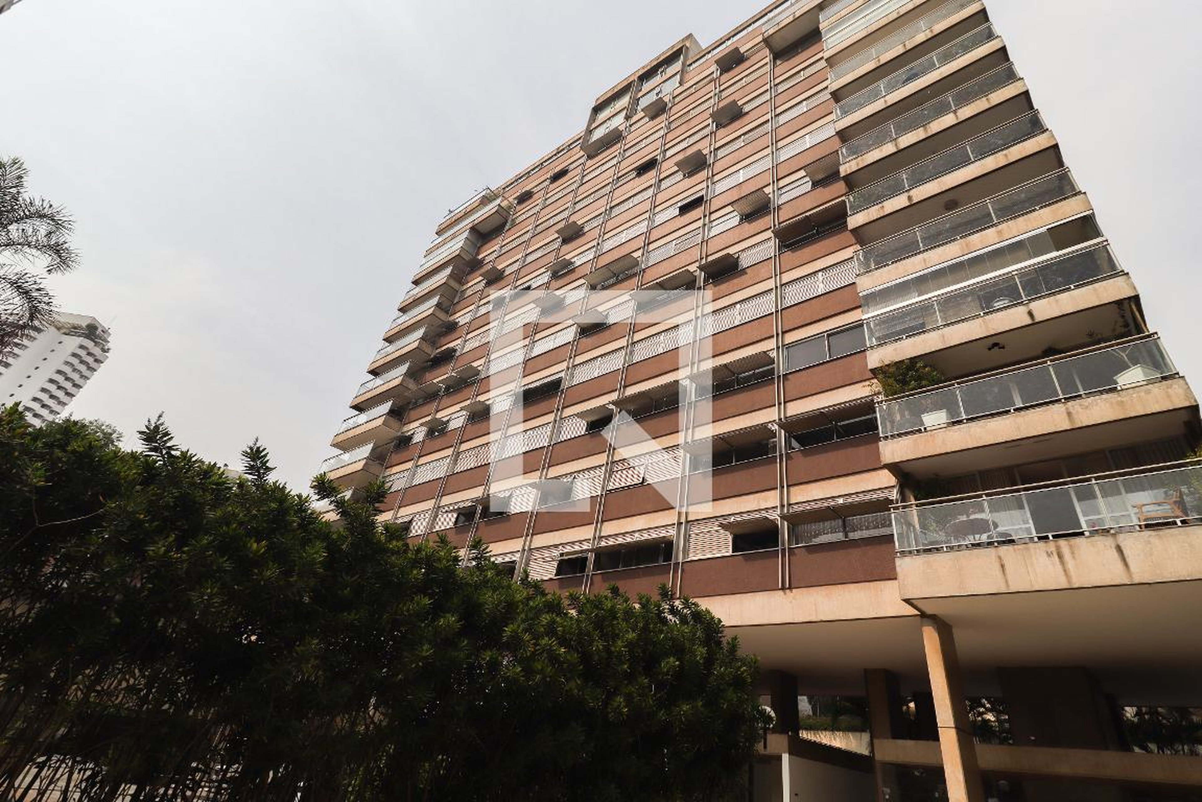 Fachada Condomínio Deauville