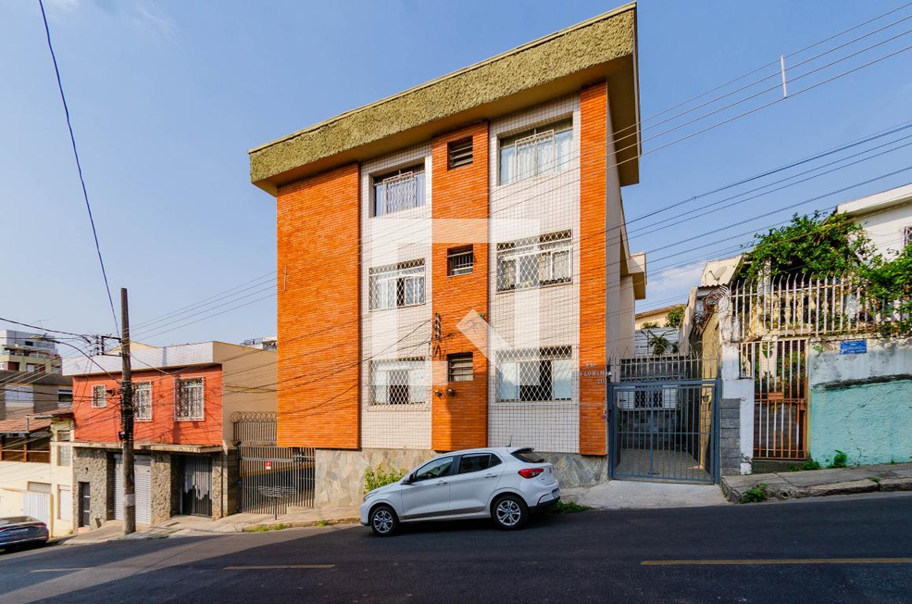 Fachada Condomínio em Rua Viamão, 711