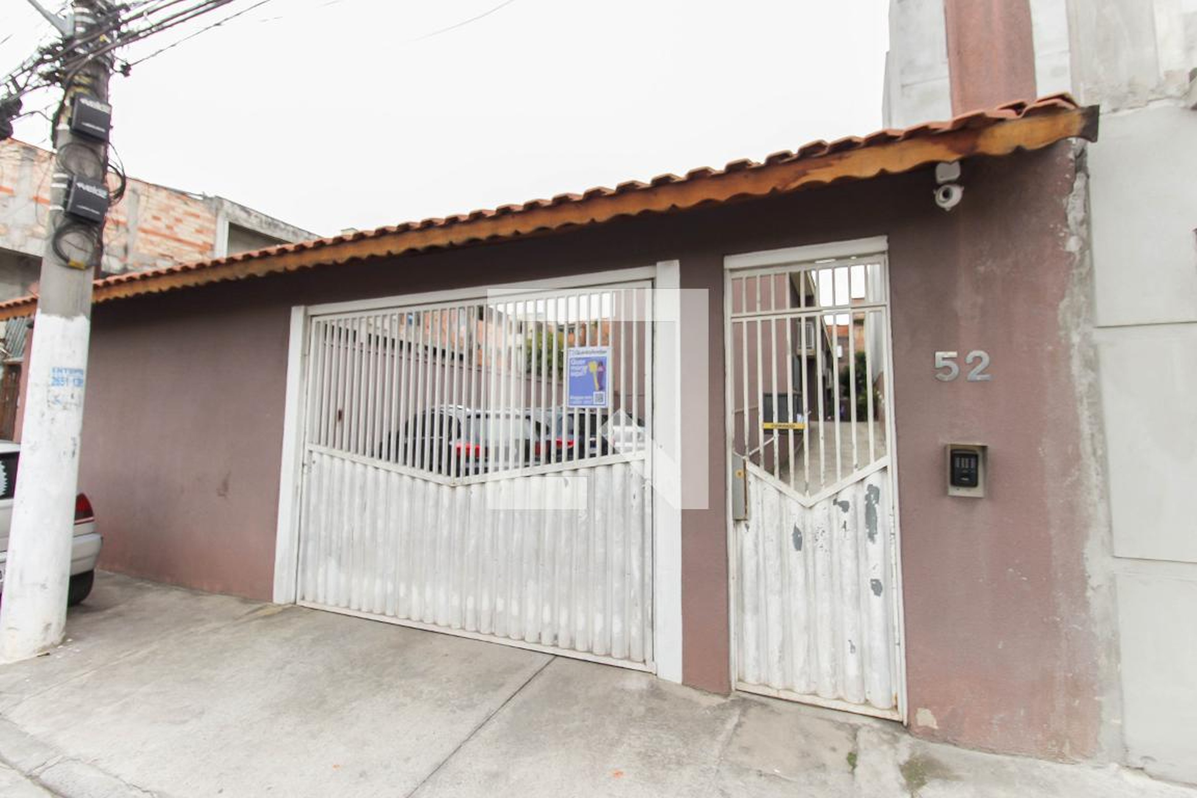 Fachada Condomínio em Rua Carapebus, 52