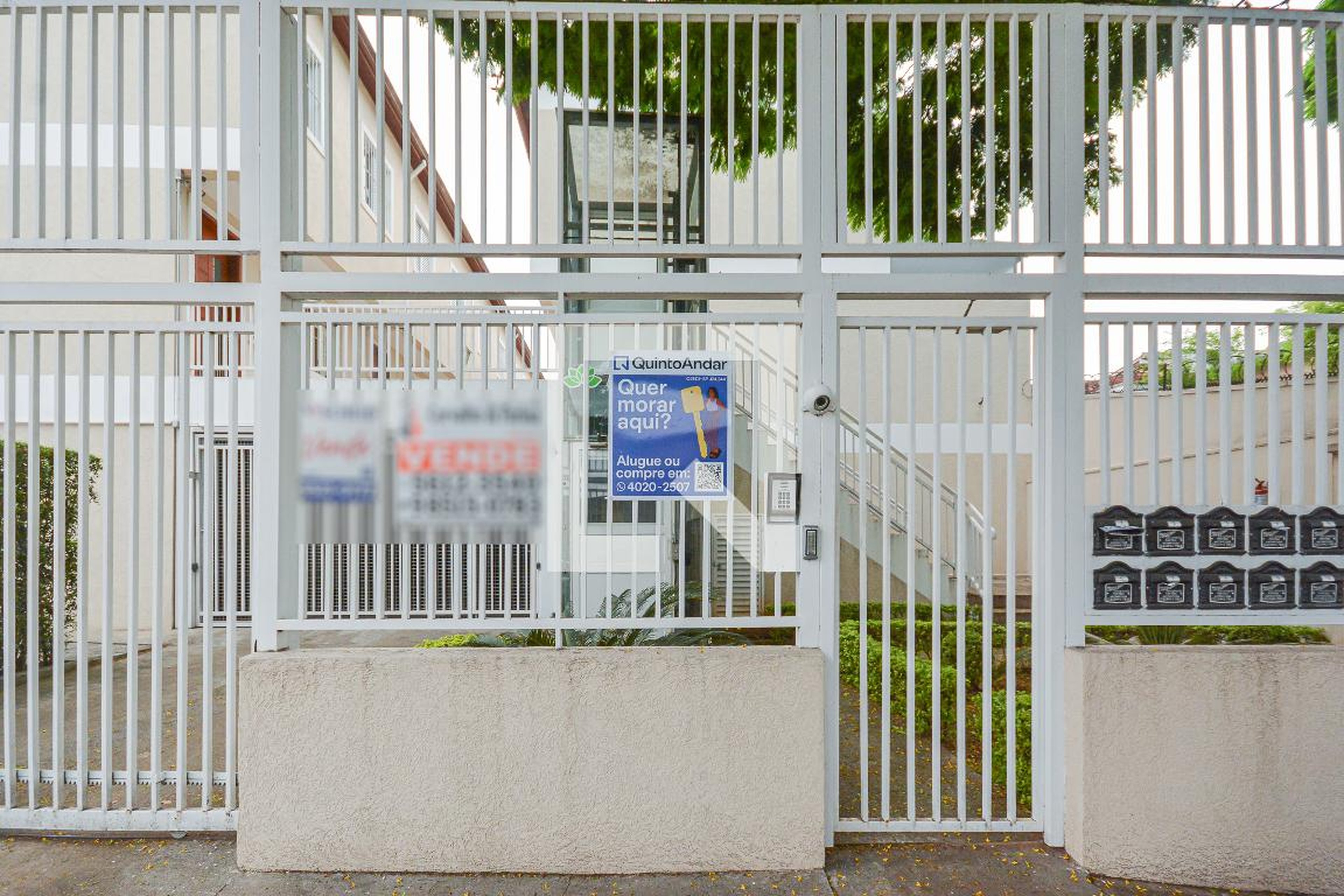 Fachada Condomínio em Rua João Bressane, 261