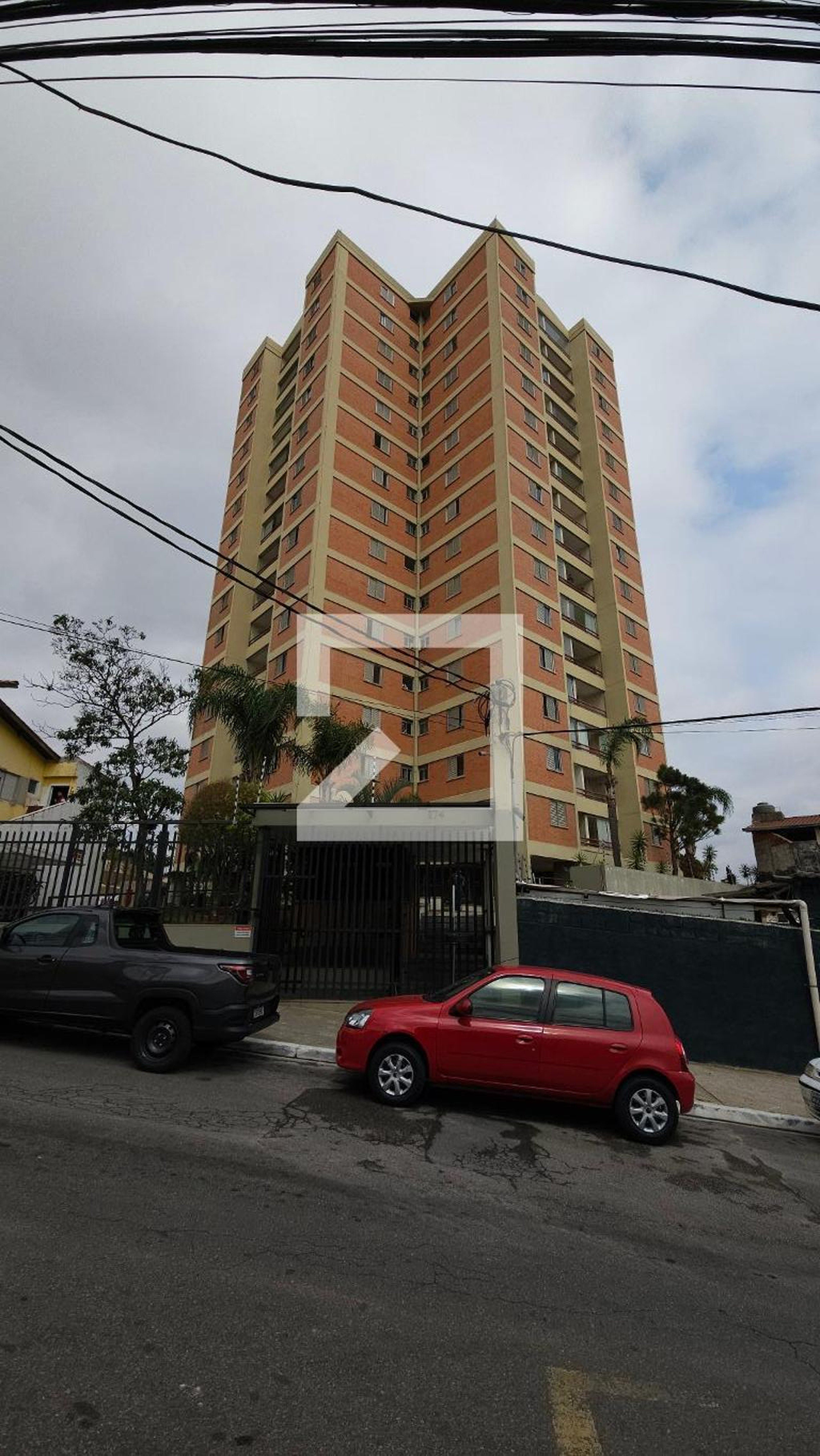 Fachada Condomínio em Avenida Manoel dos Santos Braga, 138