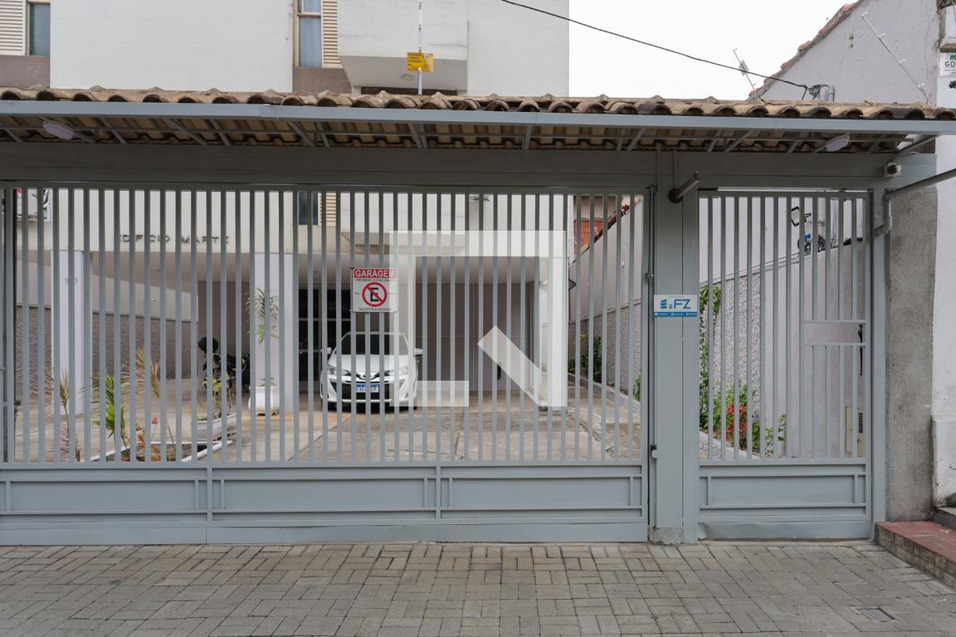 Fachada do condomínio Condomínio em Praça Heróis da Força Expedicionária Brasileira, 100