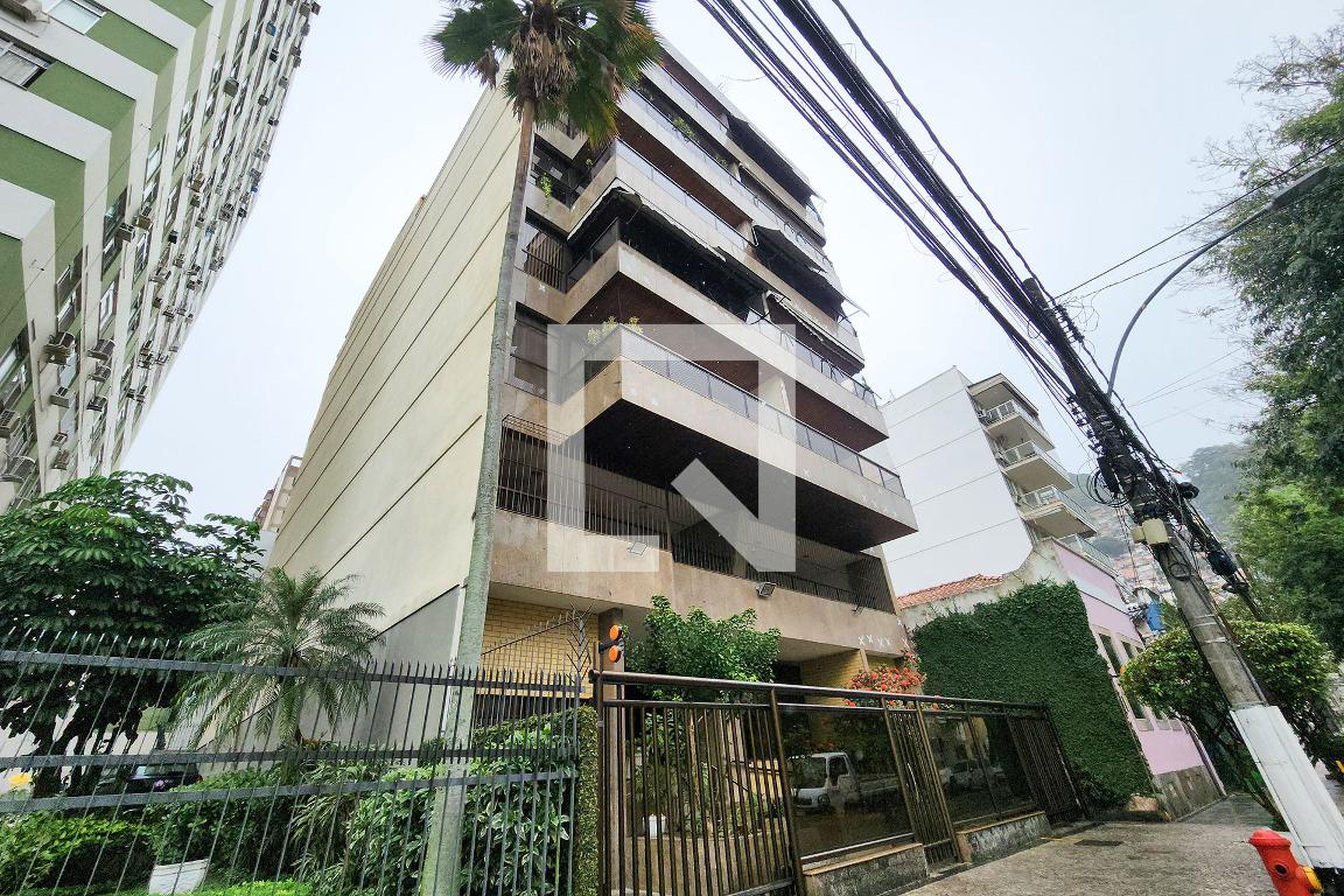 Fachada Edifício Condado das Palmeiras