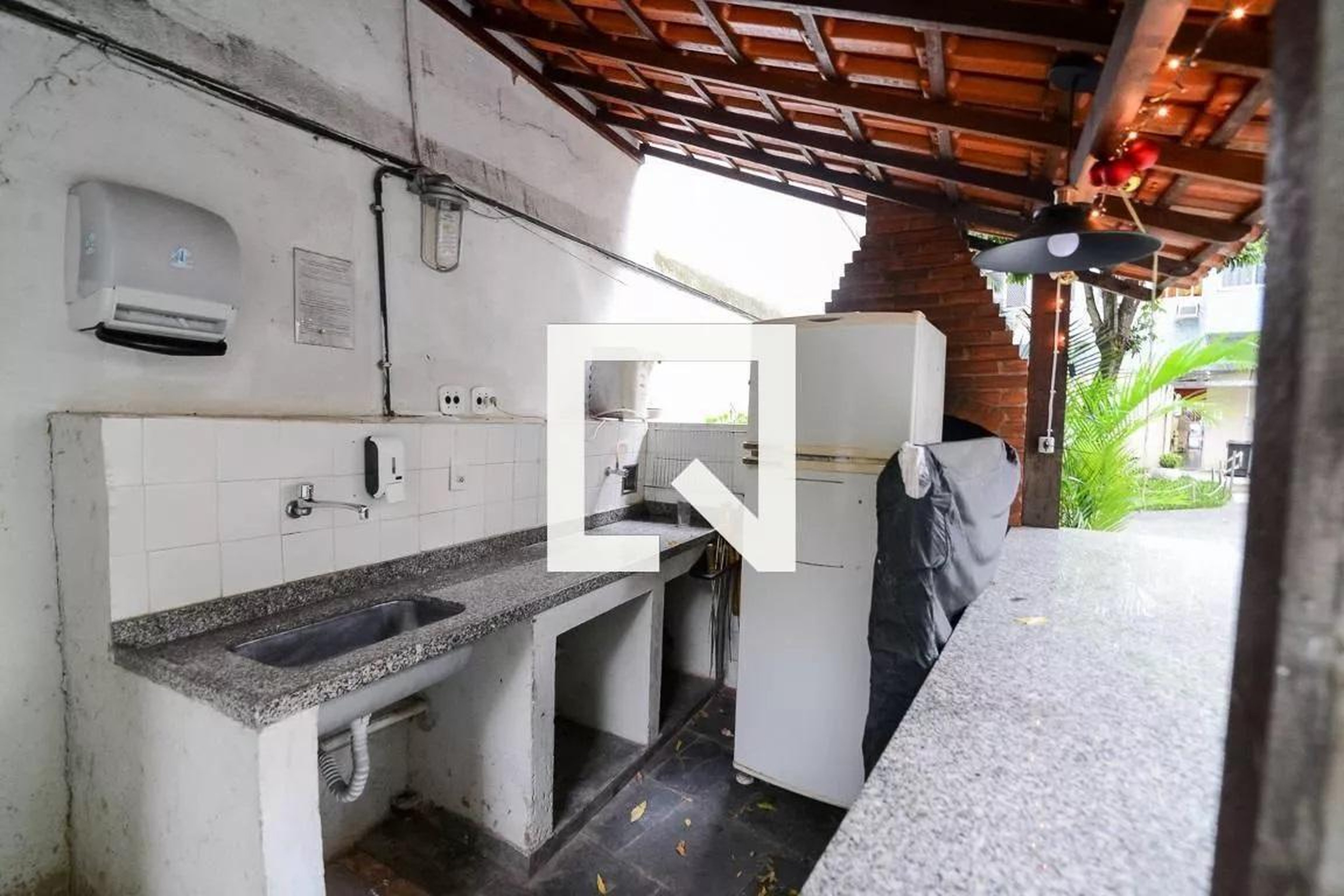 Churrasqueira - Edifício Clara Lúcia