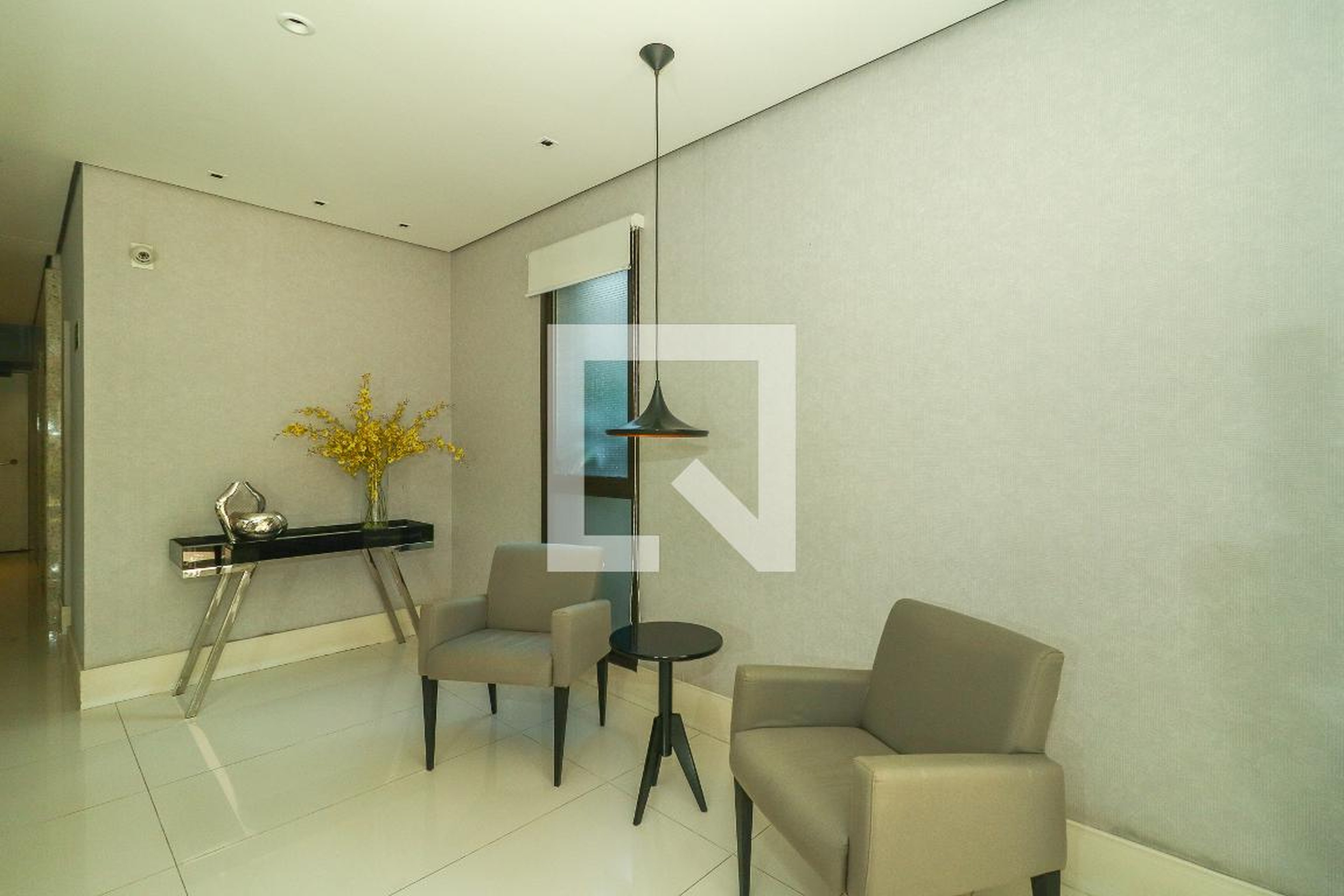 Hall de entrada - Eidficio Chateau Damboise