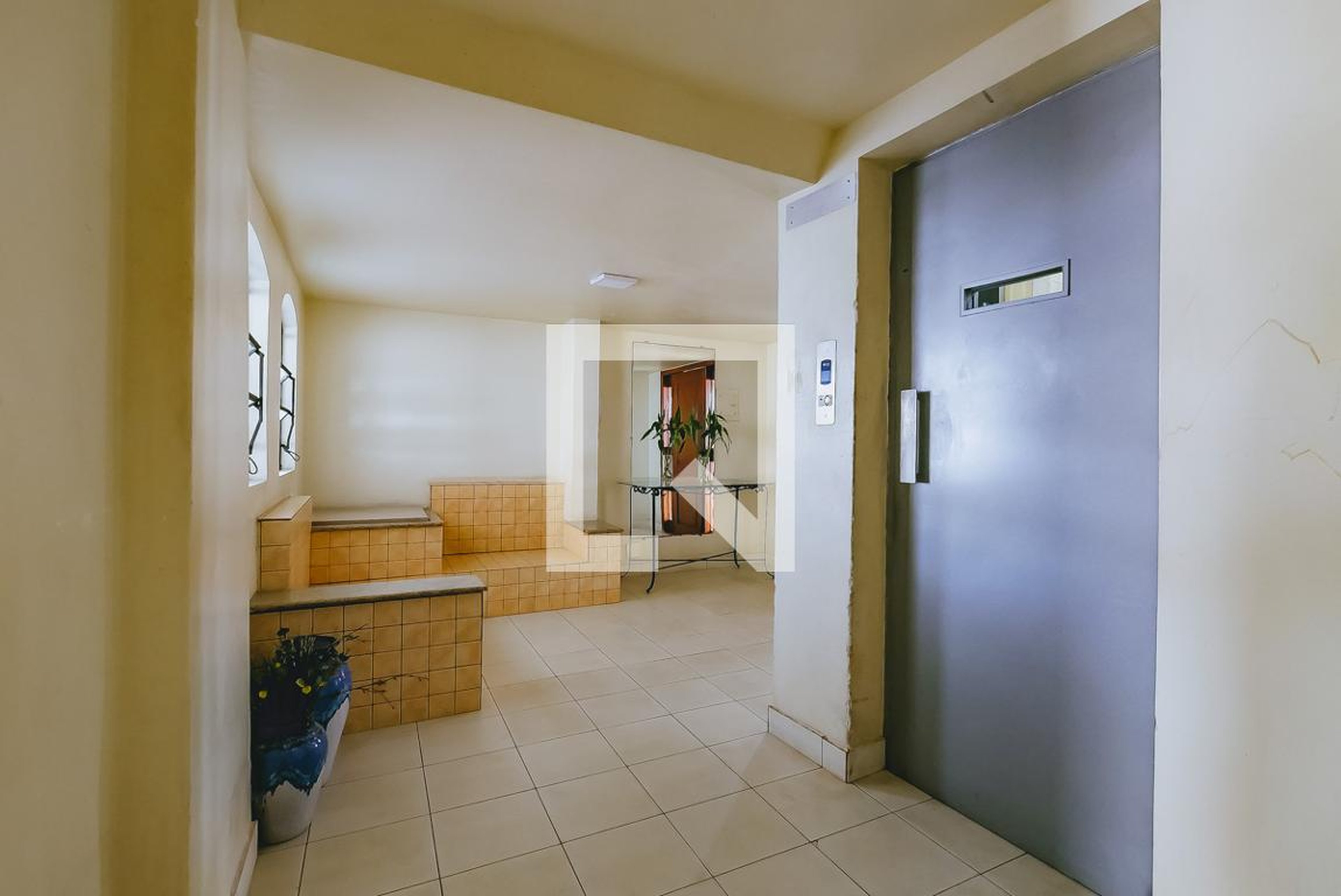 Hall - Edificio Estancia Tropical