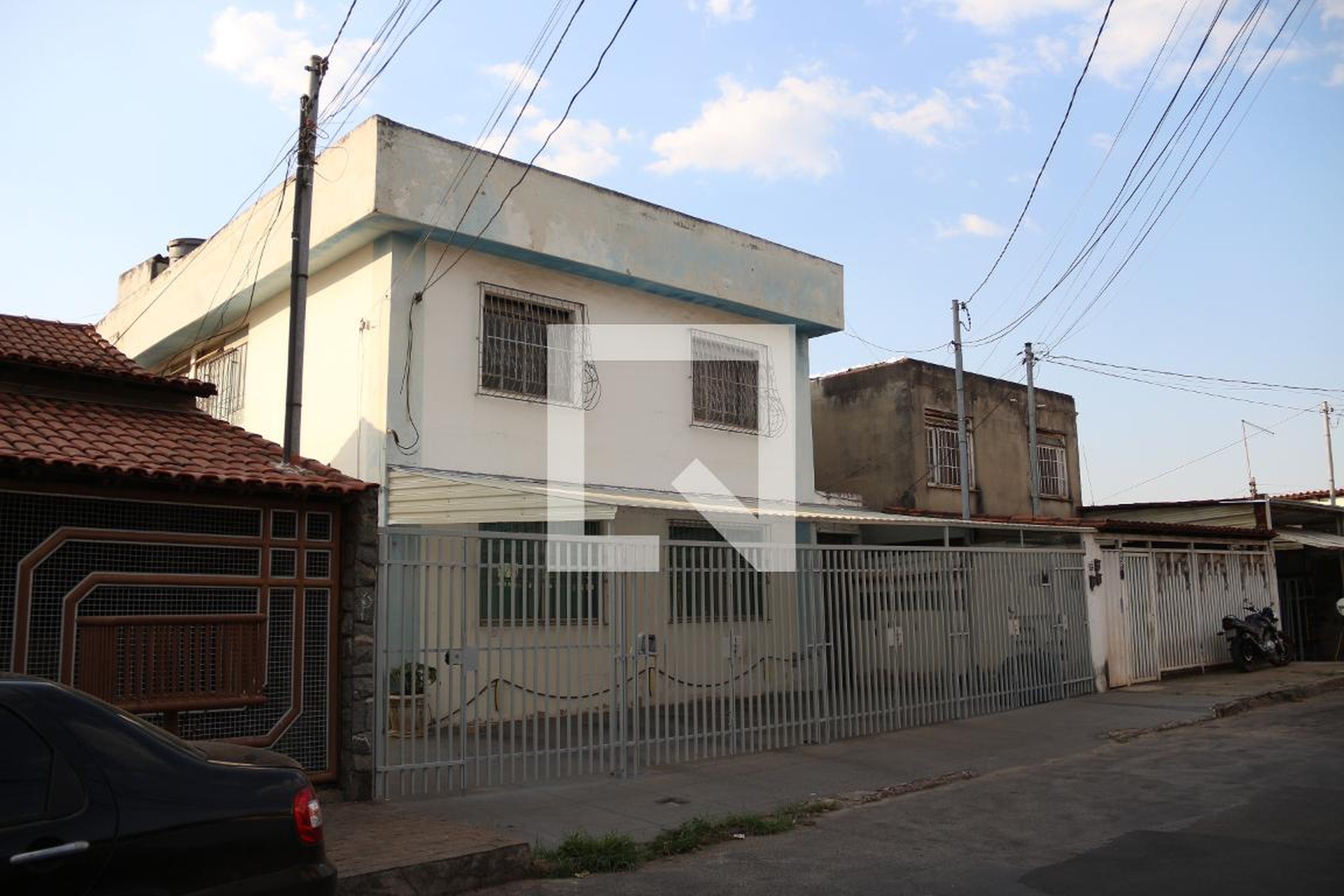 Fachada Condomínio em Rua Tapijara, 315