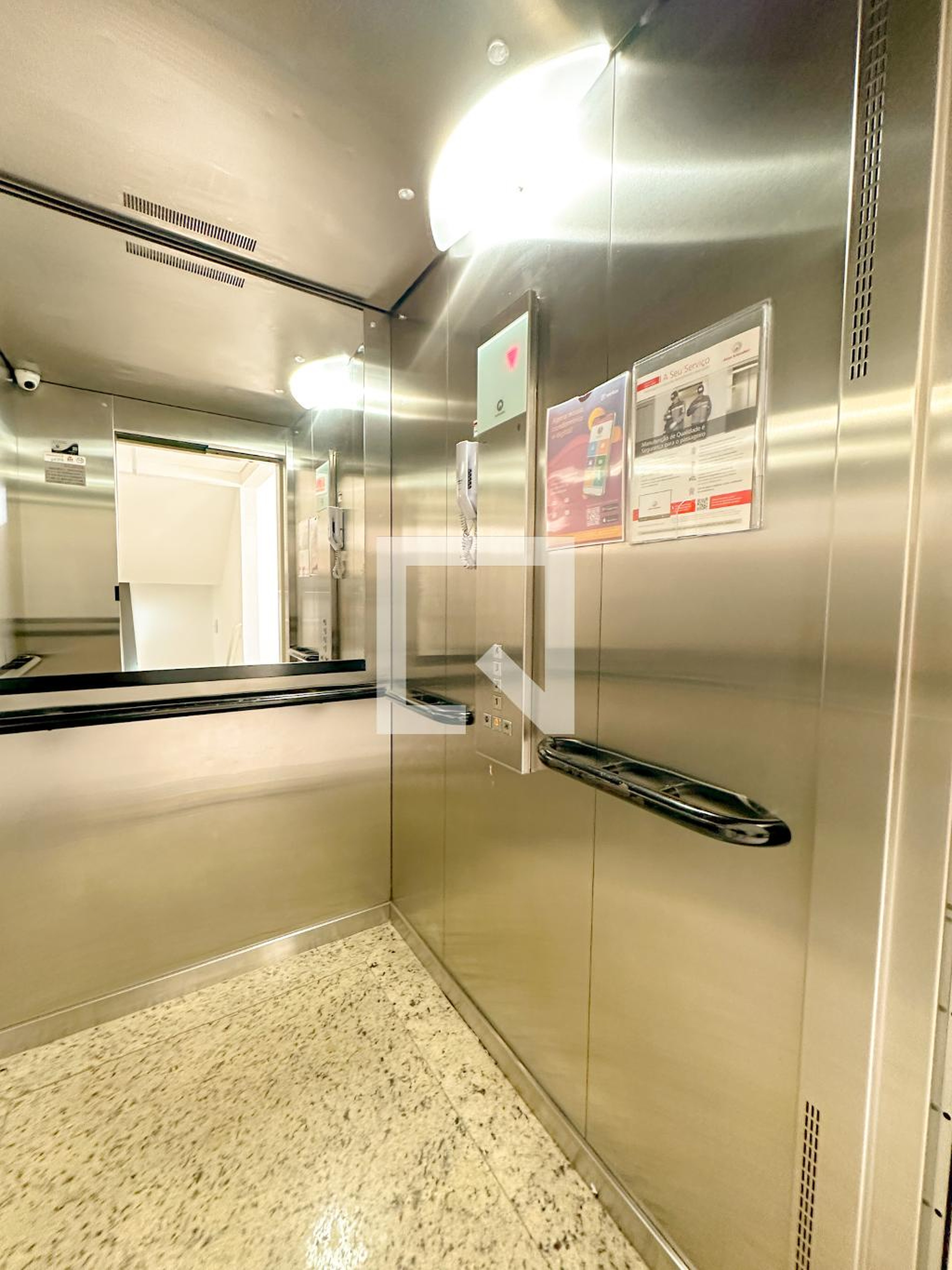 Elevador - Central Park Residence