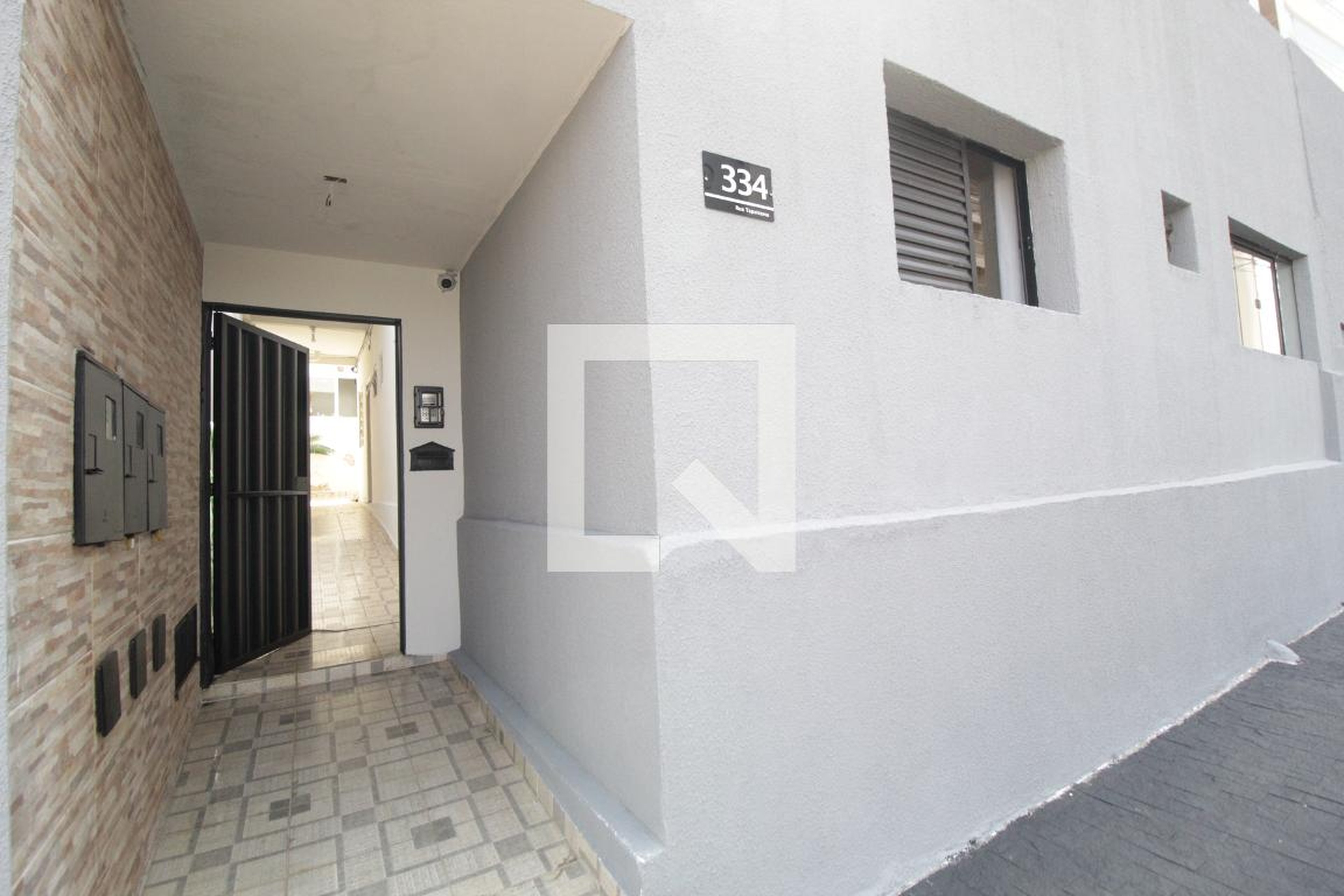 Fachada Condomínio em Rua Tapuirama, 334