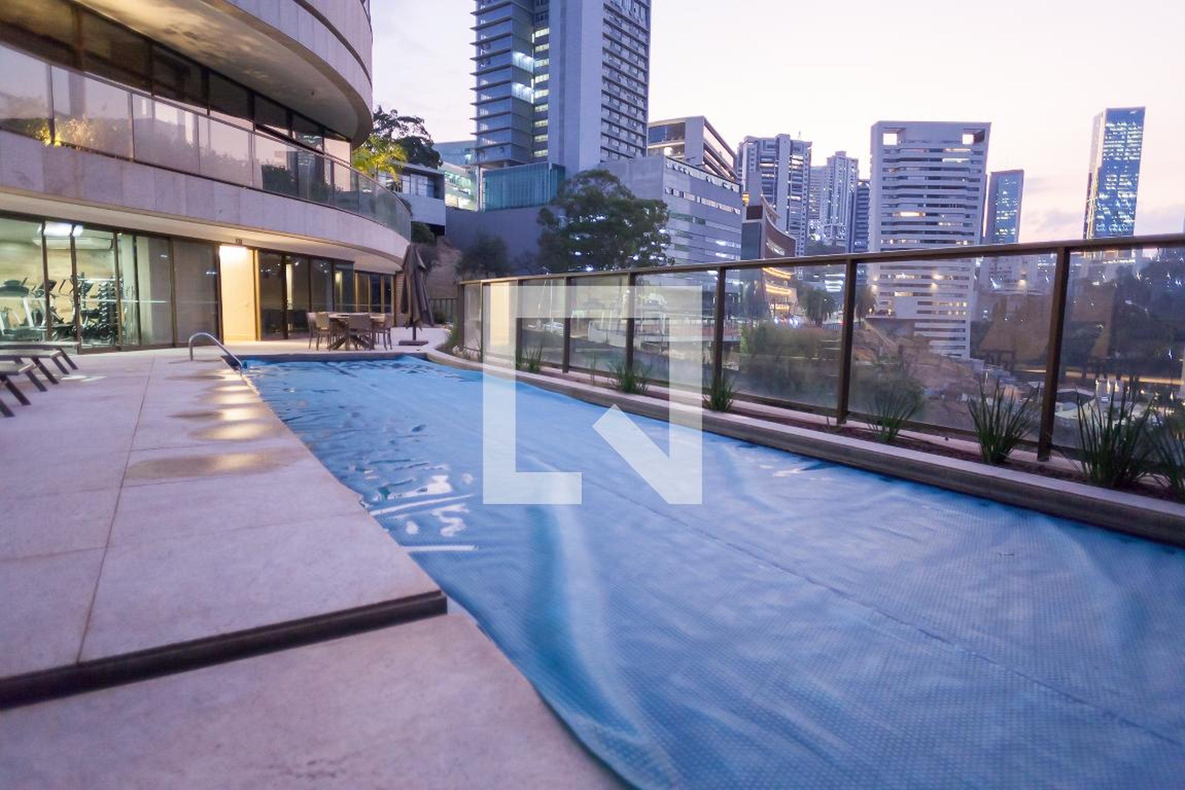 Piscina - Residencialedifício Terra