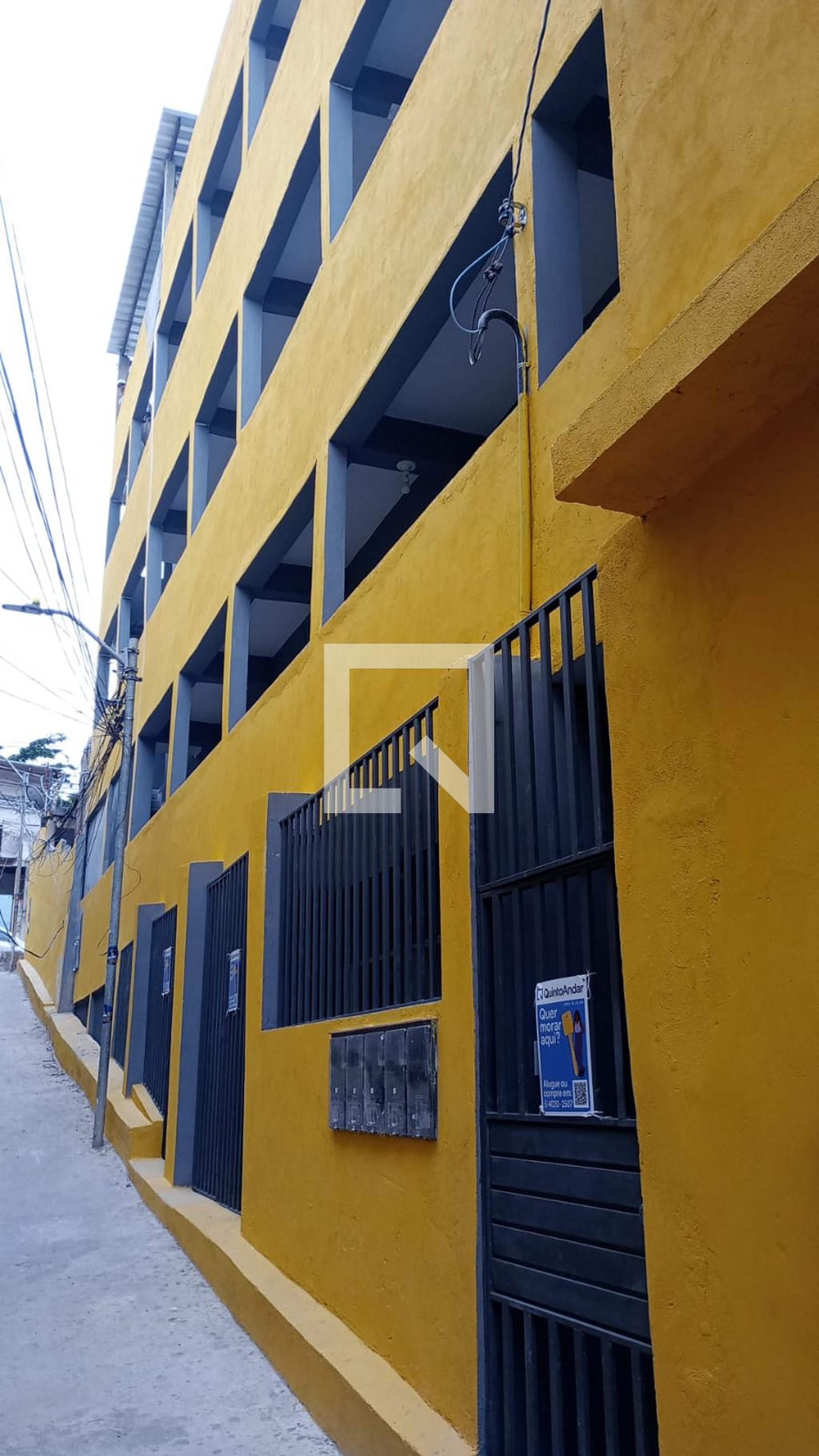 Fachada Condomínio em Rua Vito Chiarella, 83