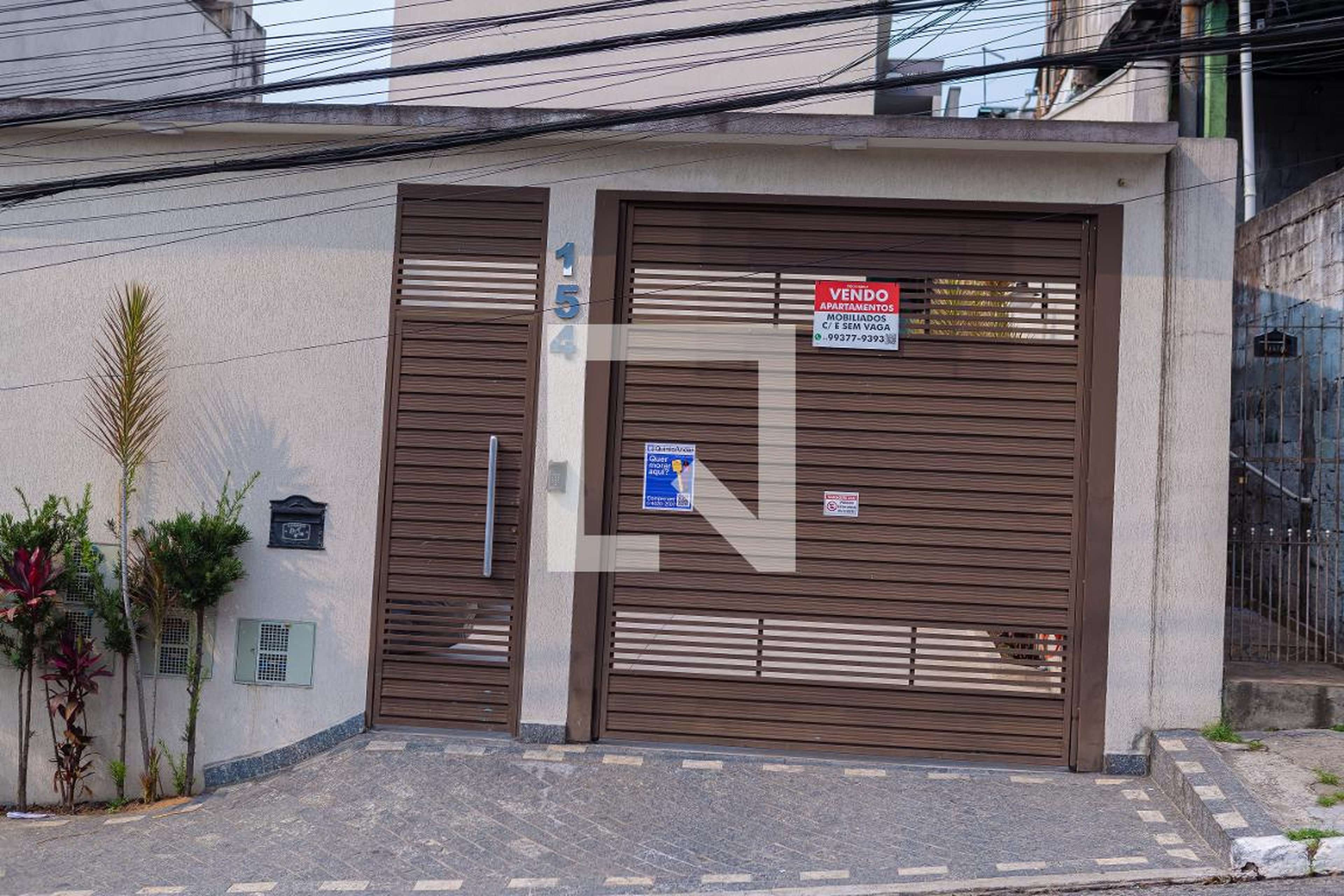 Fachada Condomínio em Rua Guilherme de Oliveira Sá, 154