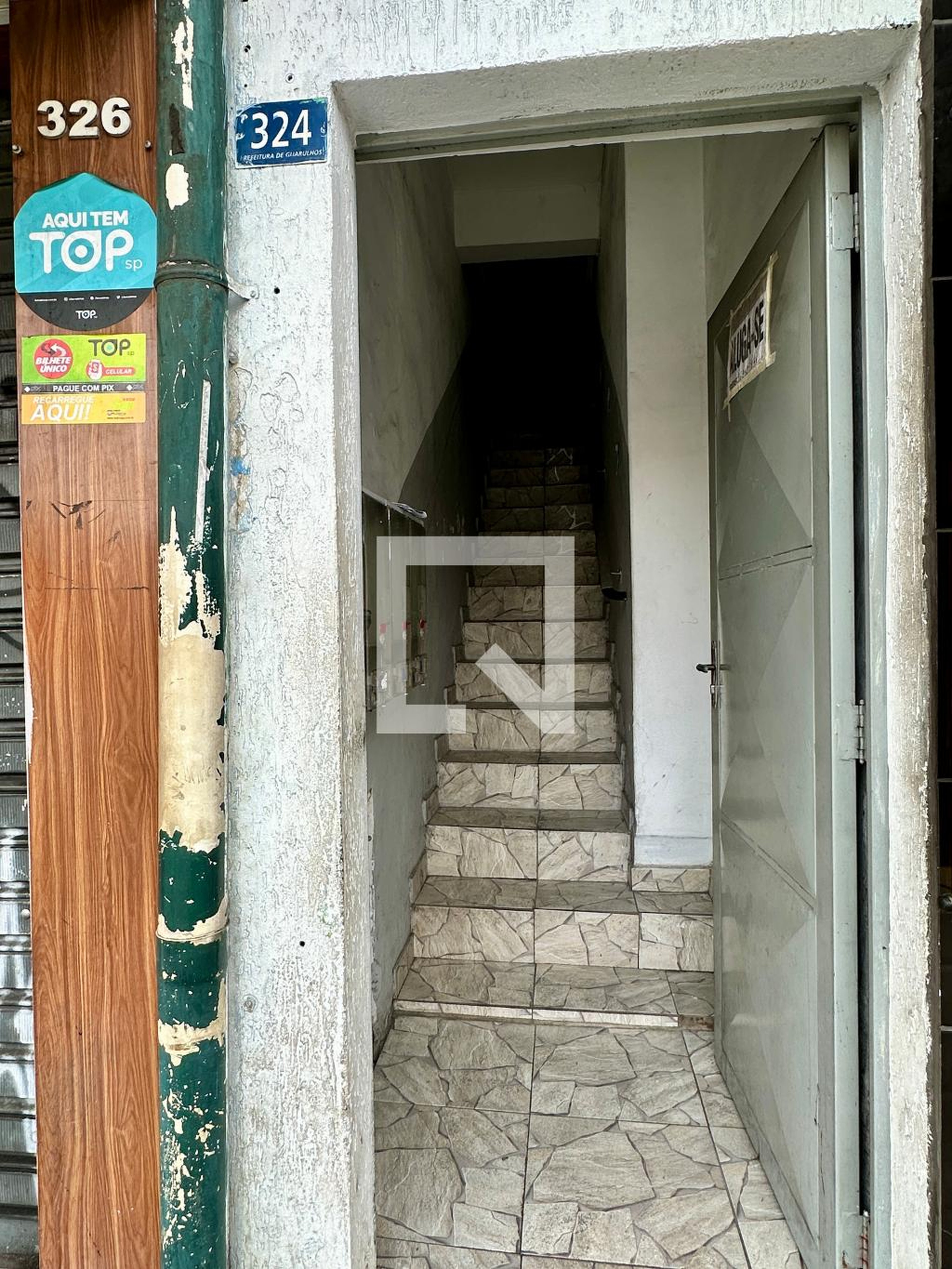 Fachada Condomínio em R. Treze de Maio, 324