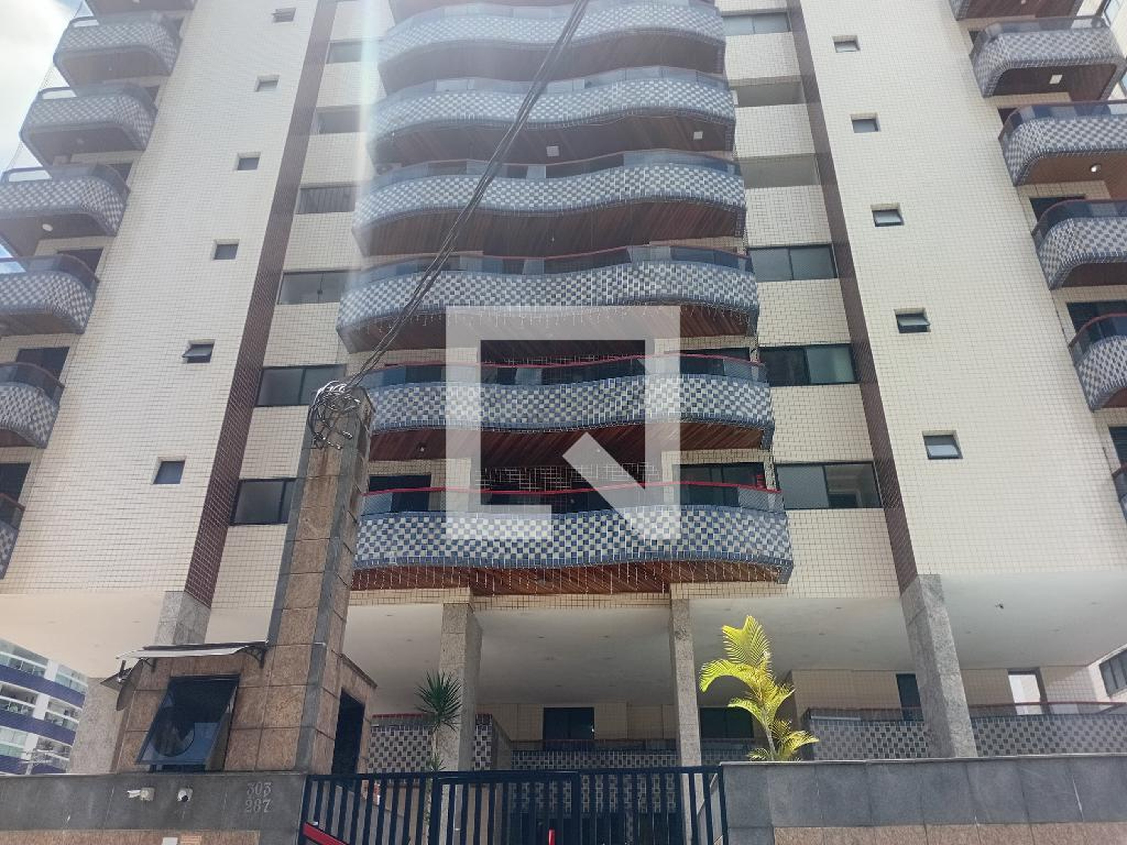 Fachada Condomínio Emilia Miele