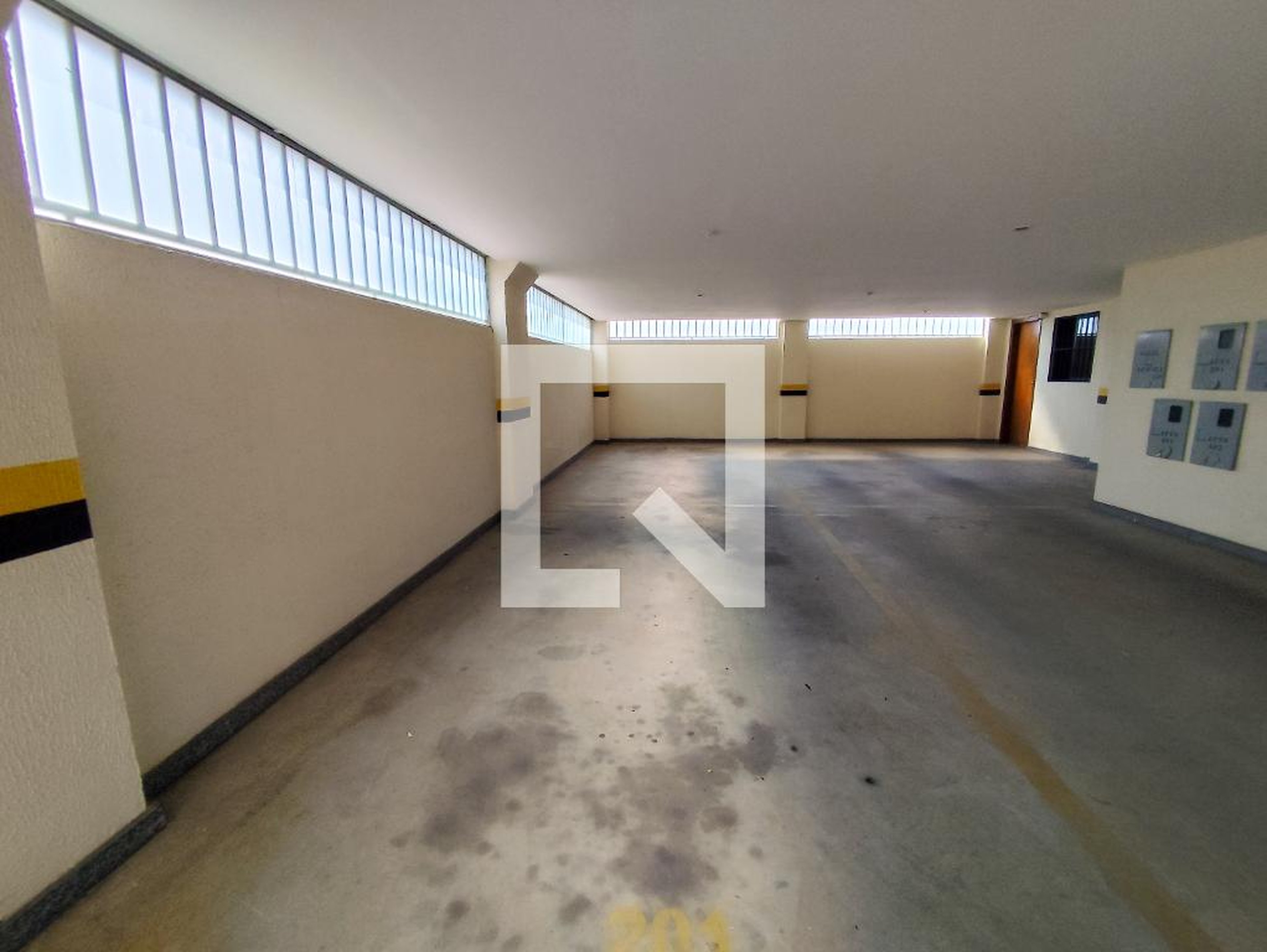 Área comum Condomínio em Rua Bento Mendes Castanheira, 280