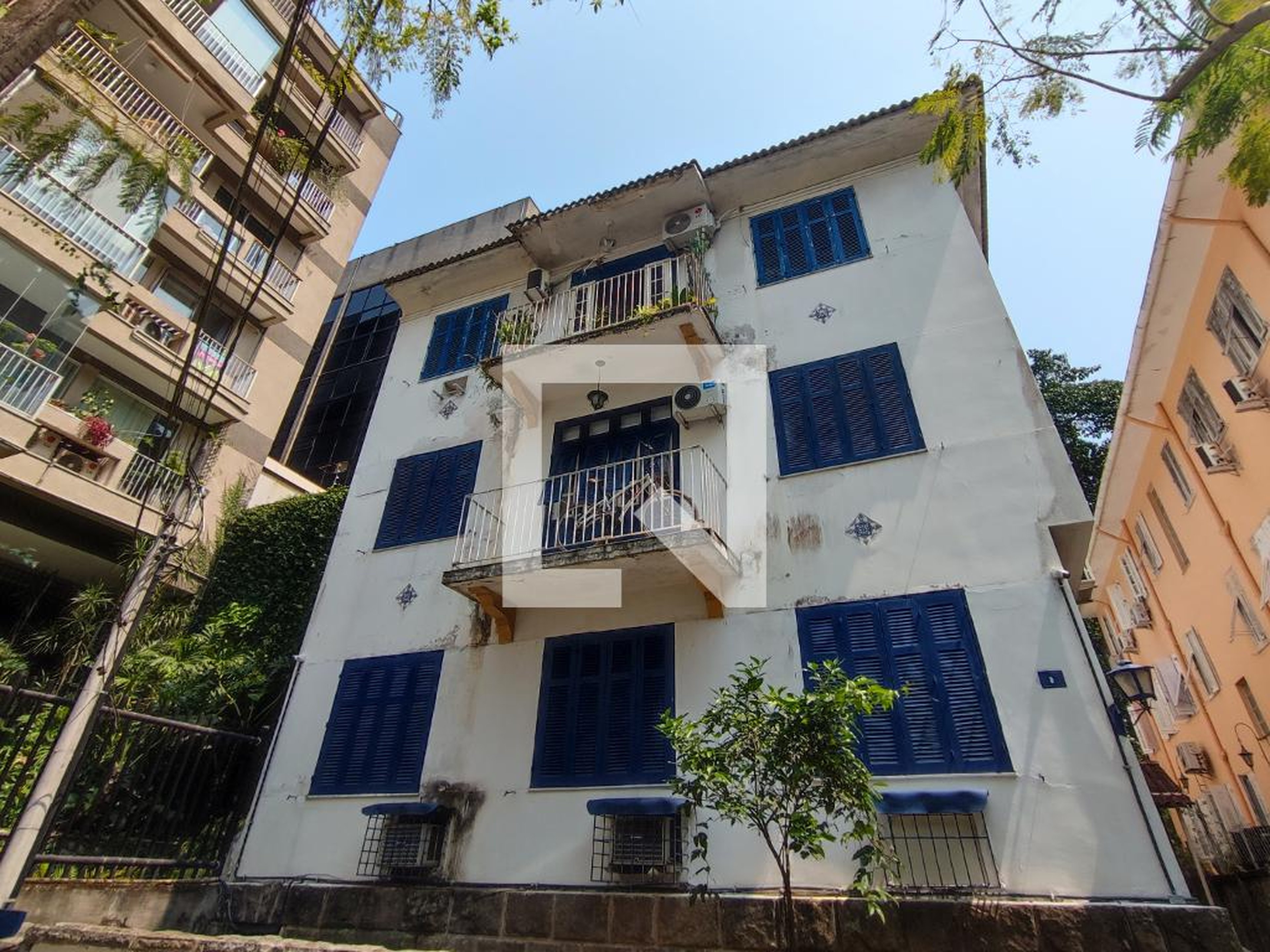 Fachada Condomínio em Praça Jacarandás, 9