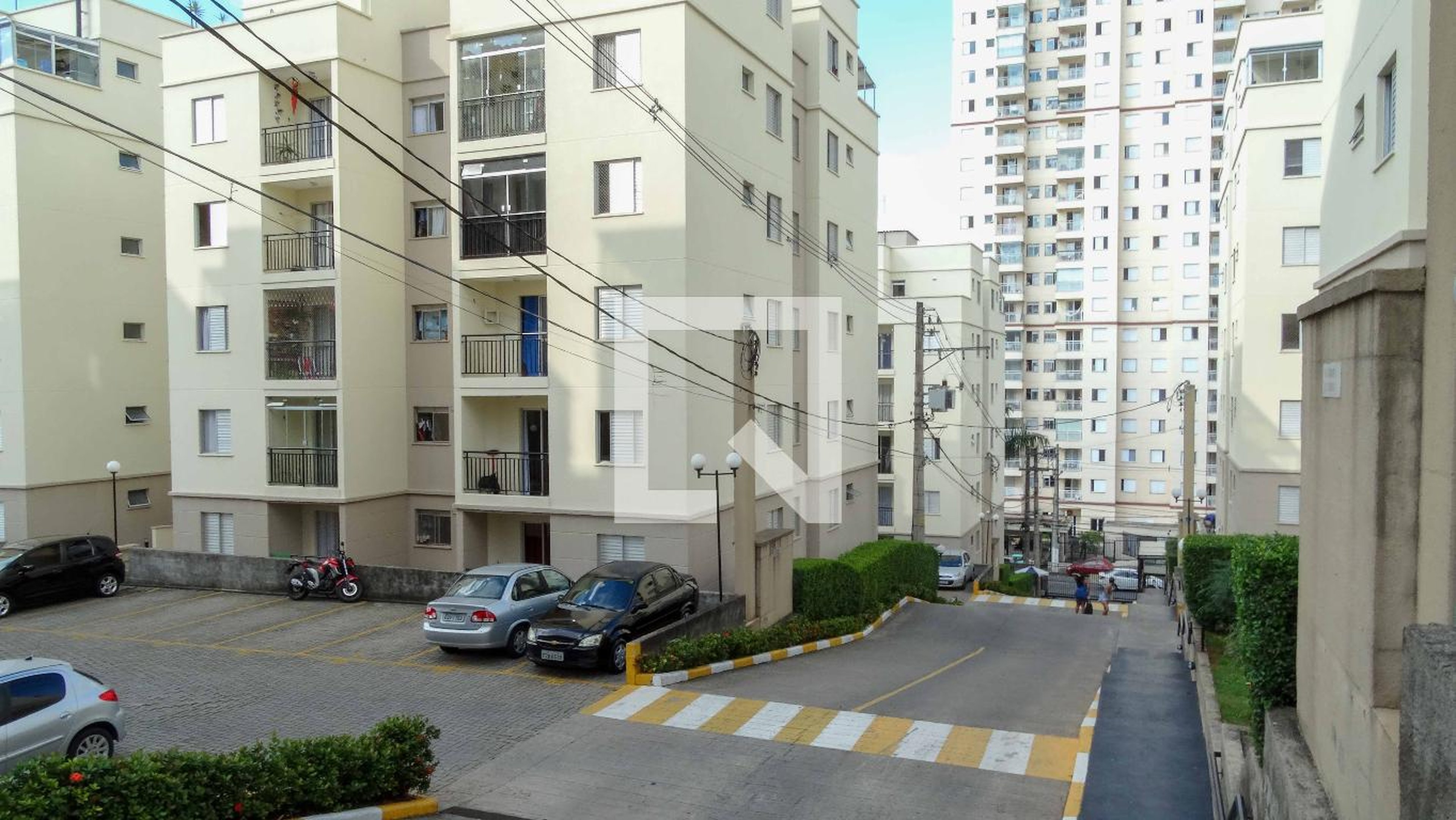 Estacionamento - Residencial Guarujá