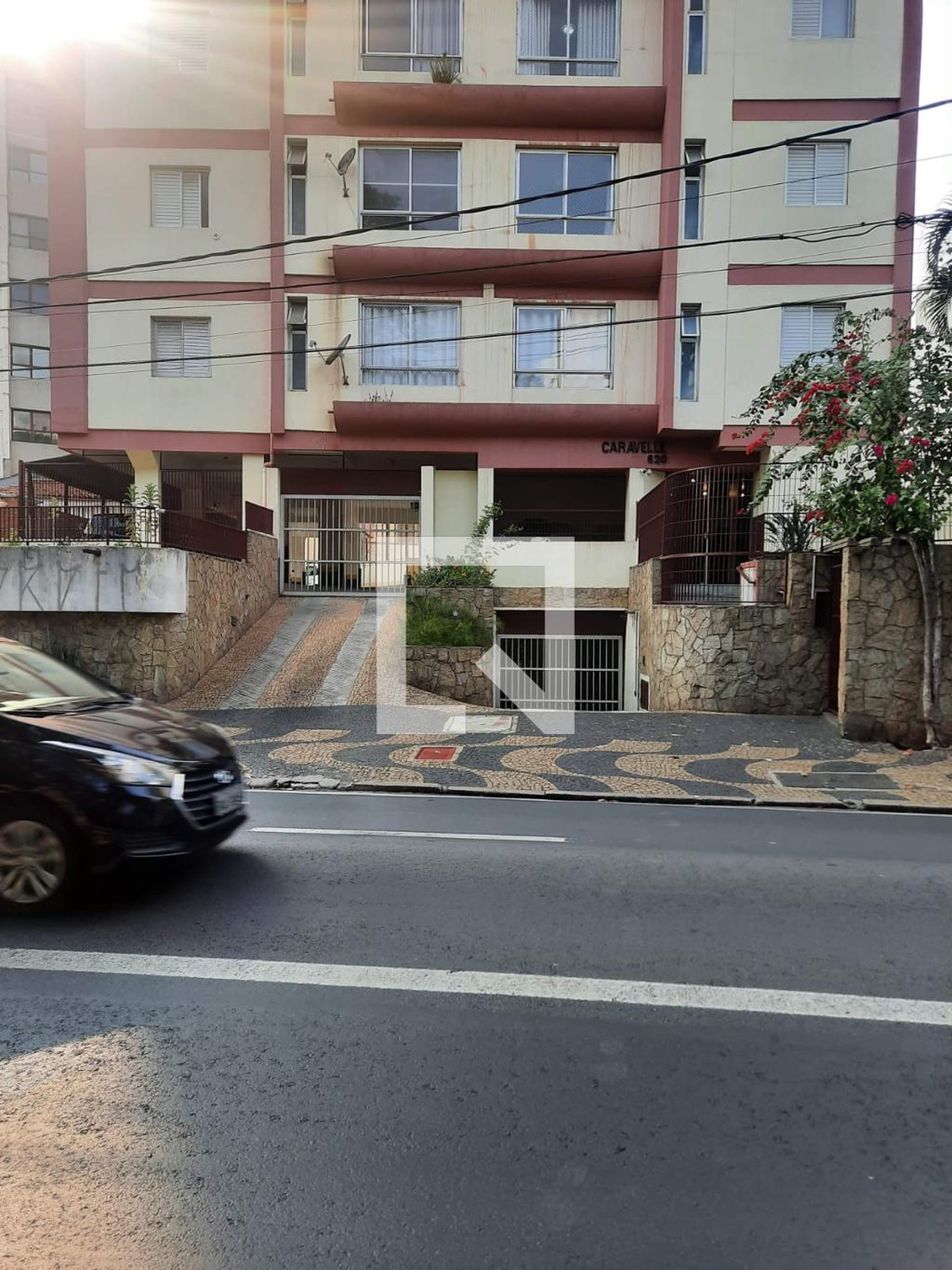 Fachada do Prédio Condomínio Caravelle