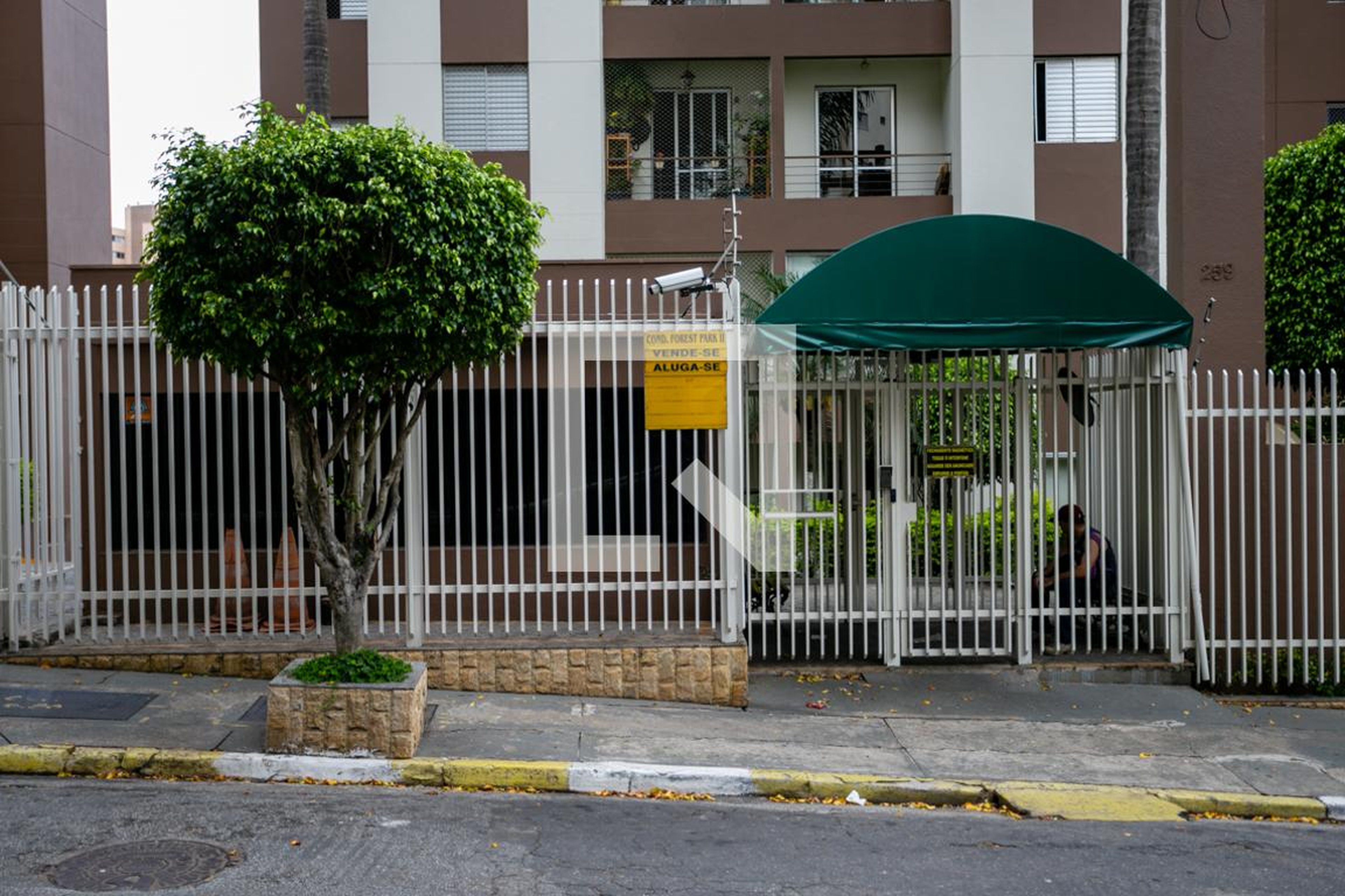 Fachada do condomínio Condomínio Forest Park II