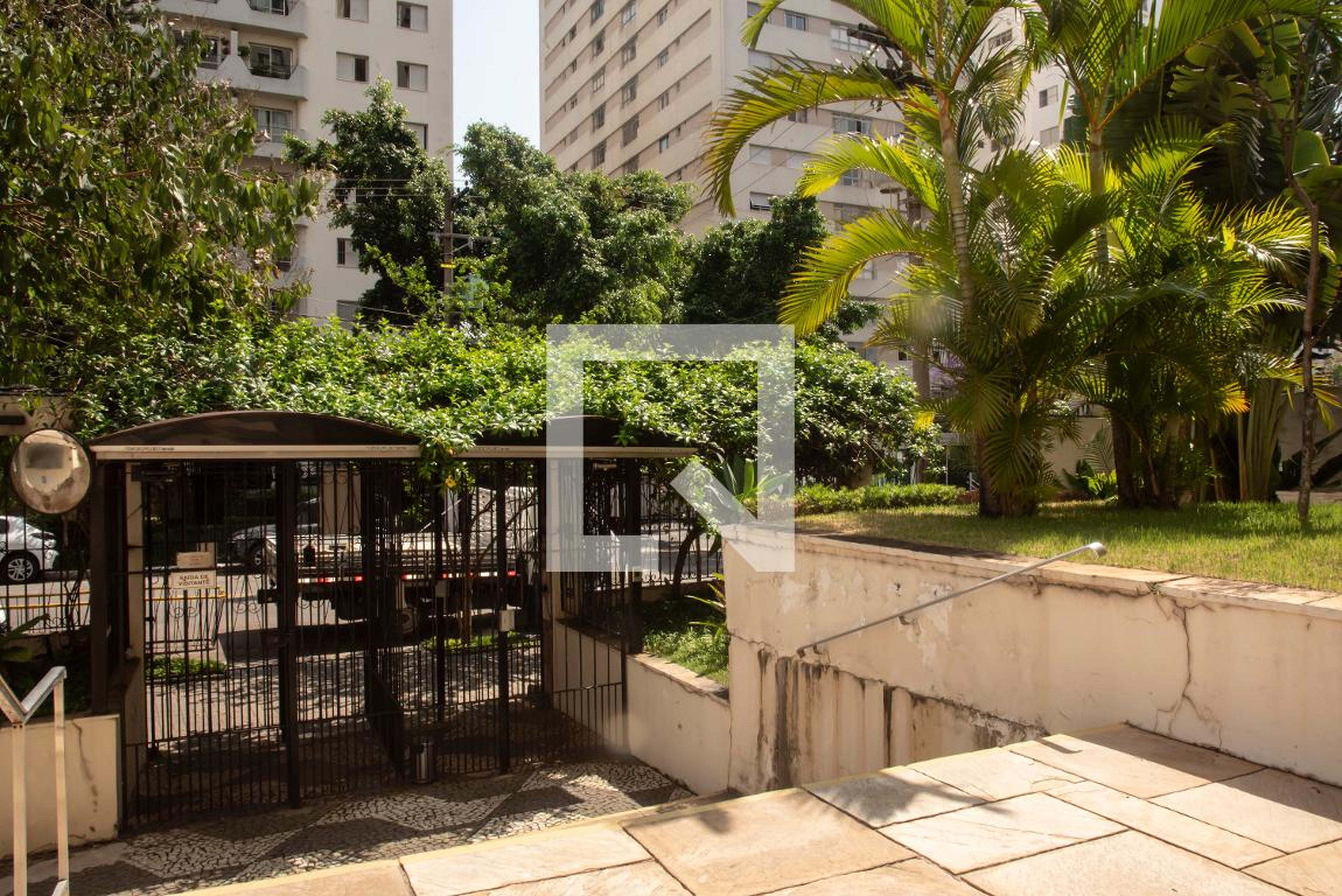 Entrada - Edifício Búzios