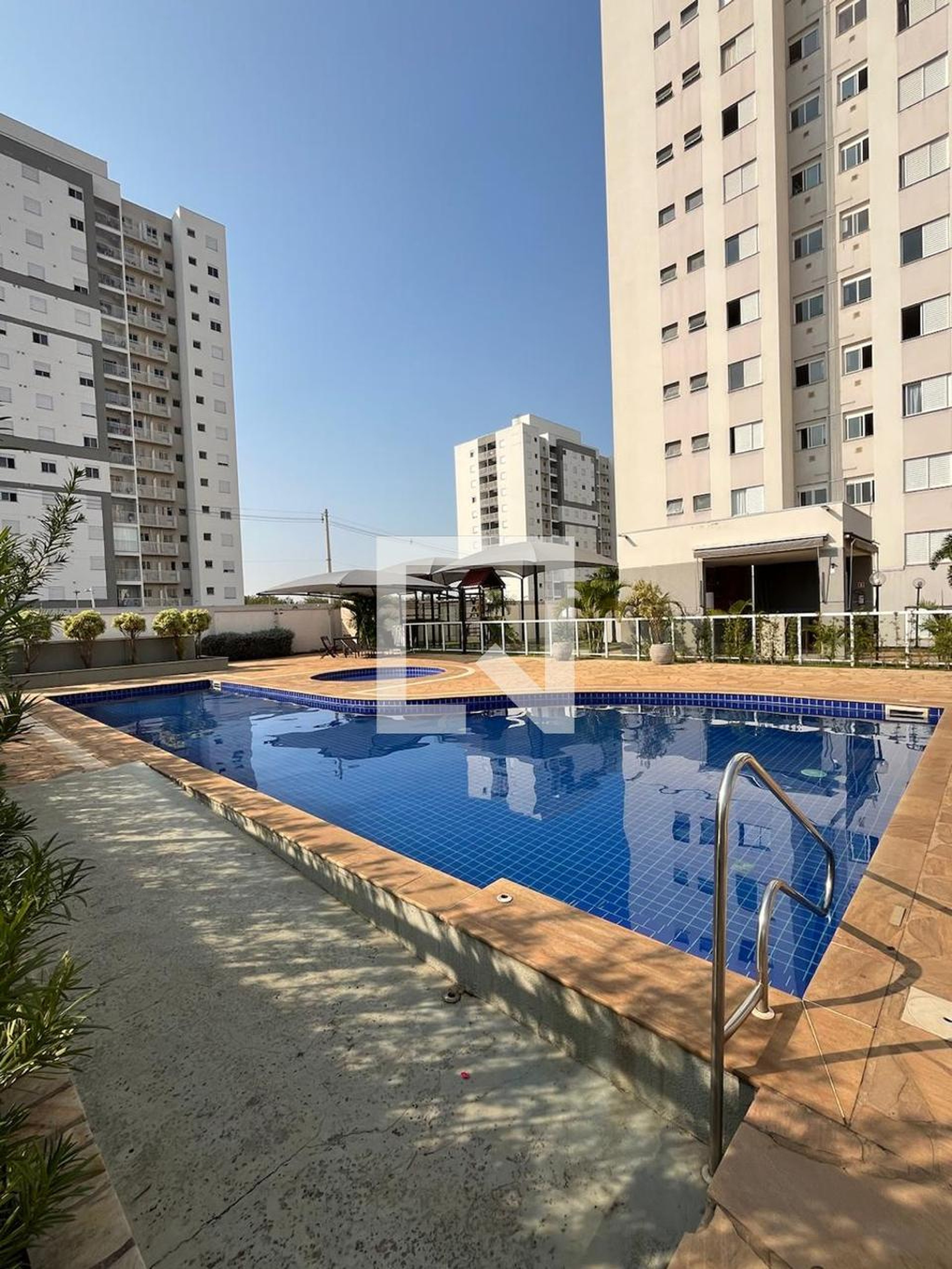 Piscina - Portal Antúrios do Campo