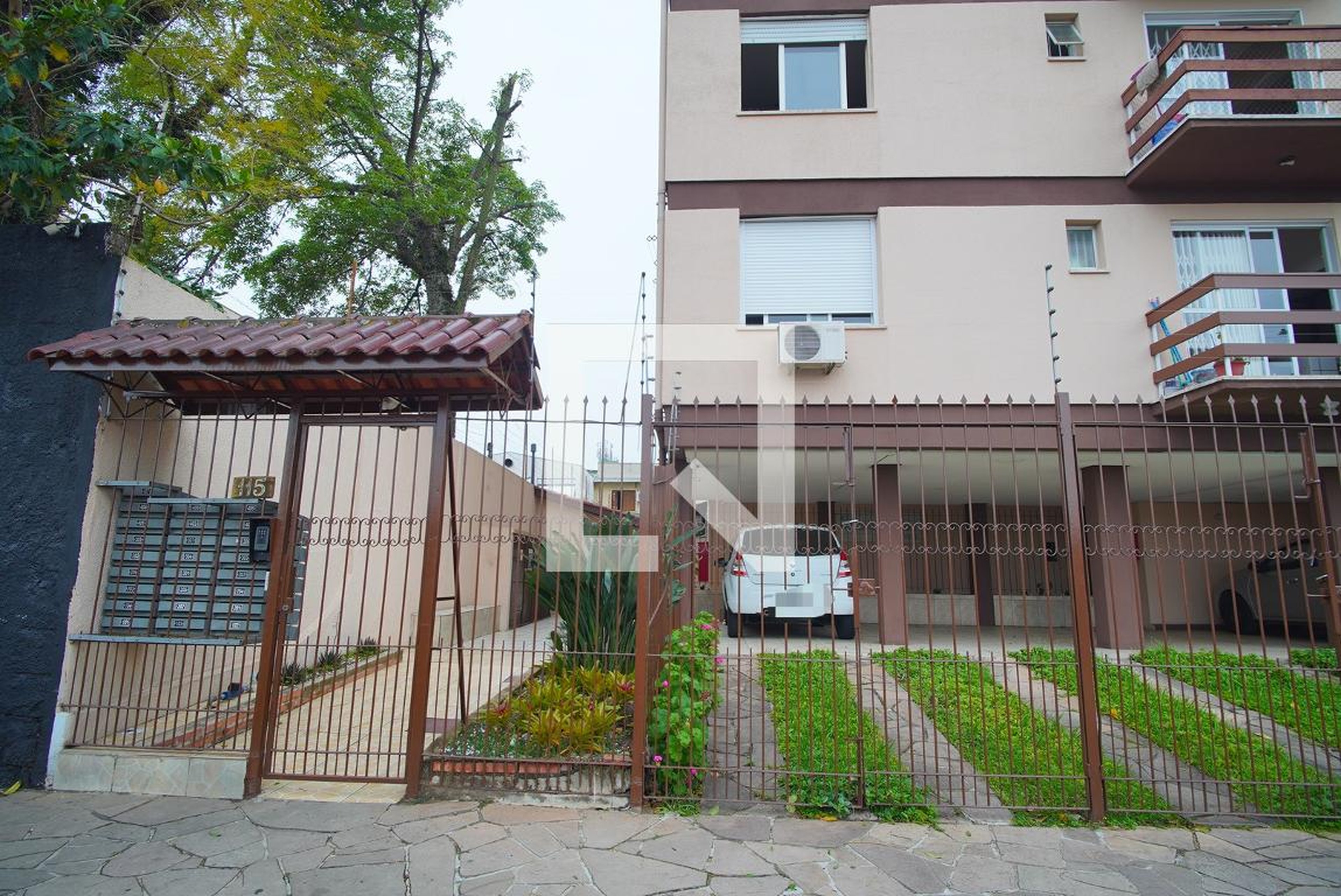 Fachada Condomínio em Rua Visconde de Pelotas, 155