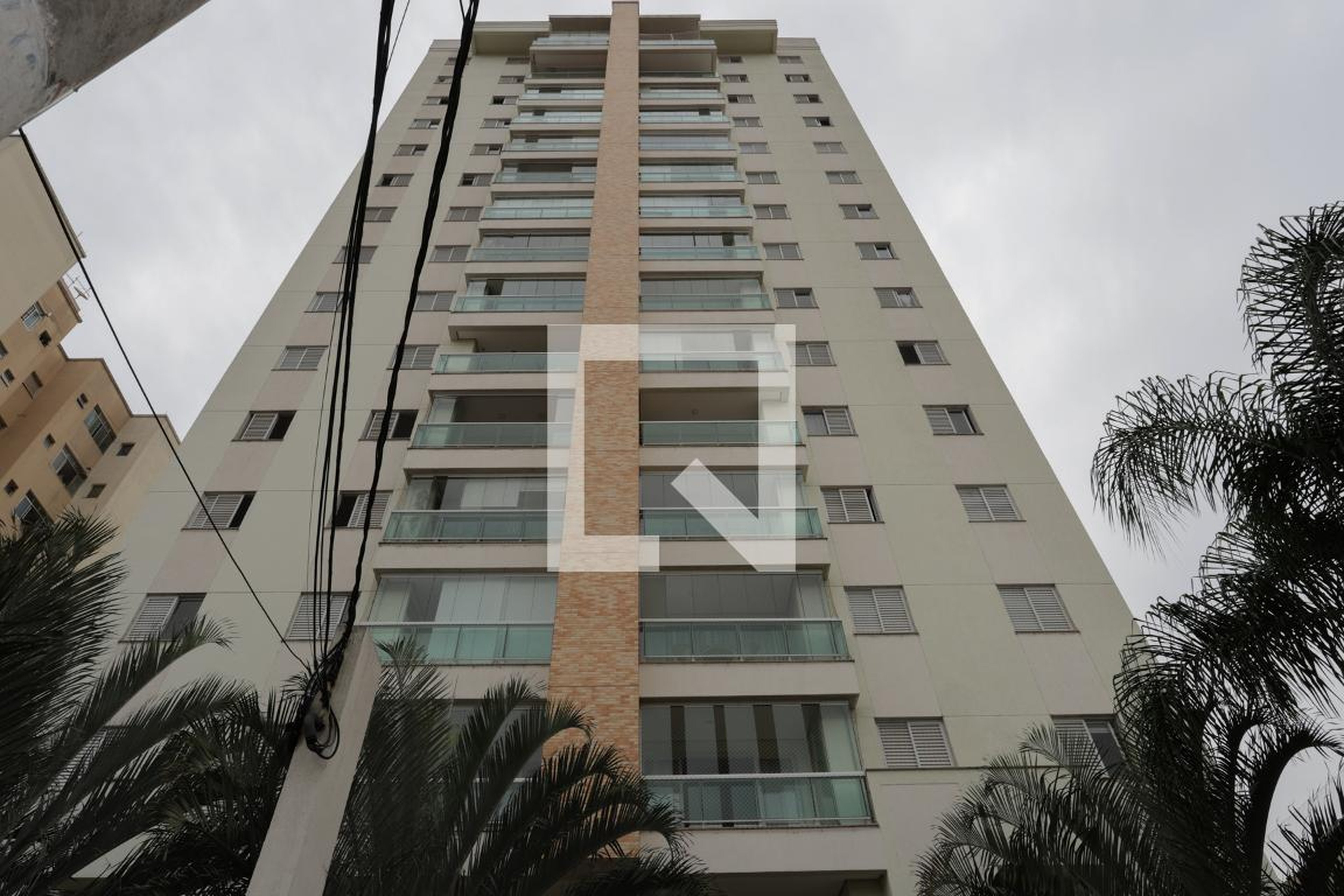 Fachada do prédio Condomínio Overview Santana