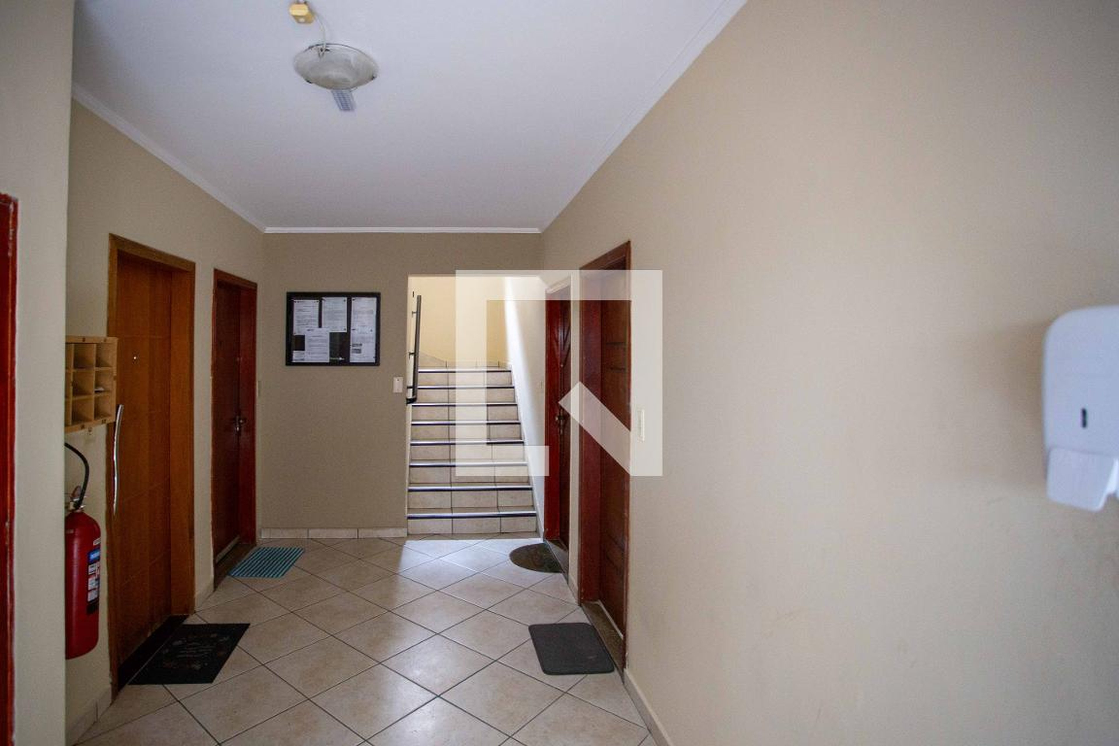 Hall social - Topazio Safira Rubi