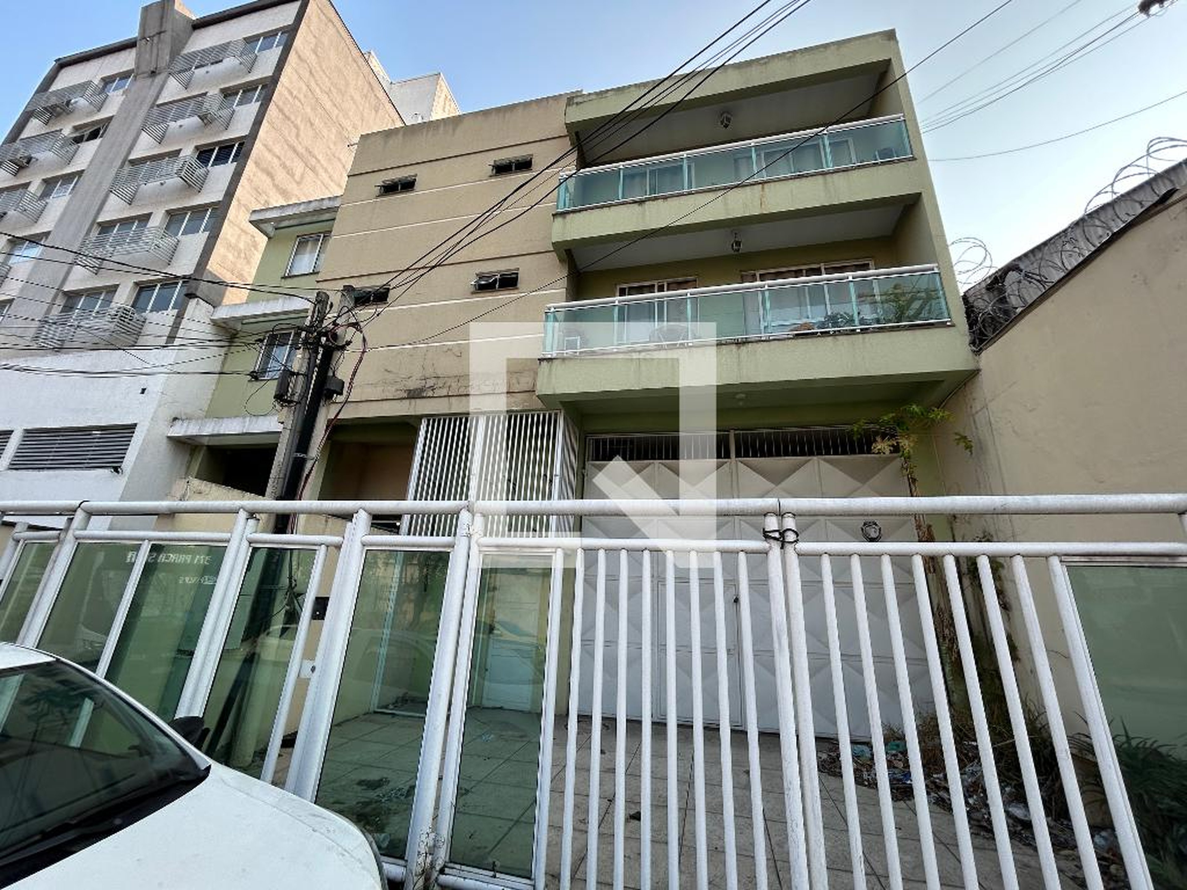 Fachada Condomínio em Rua Brasilina, 21