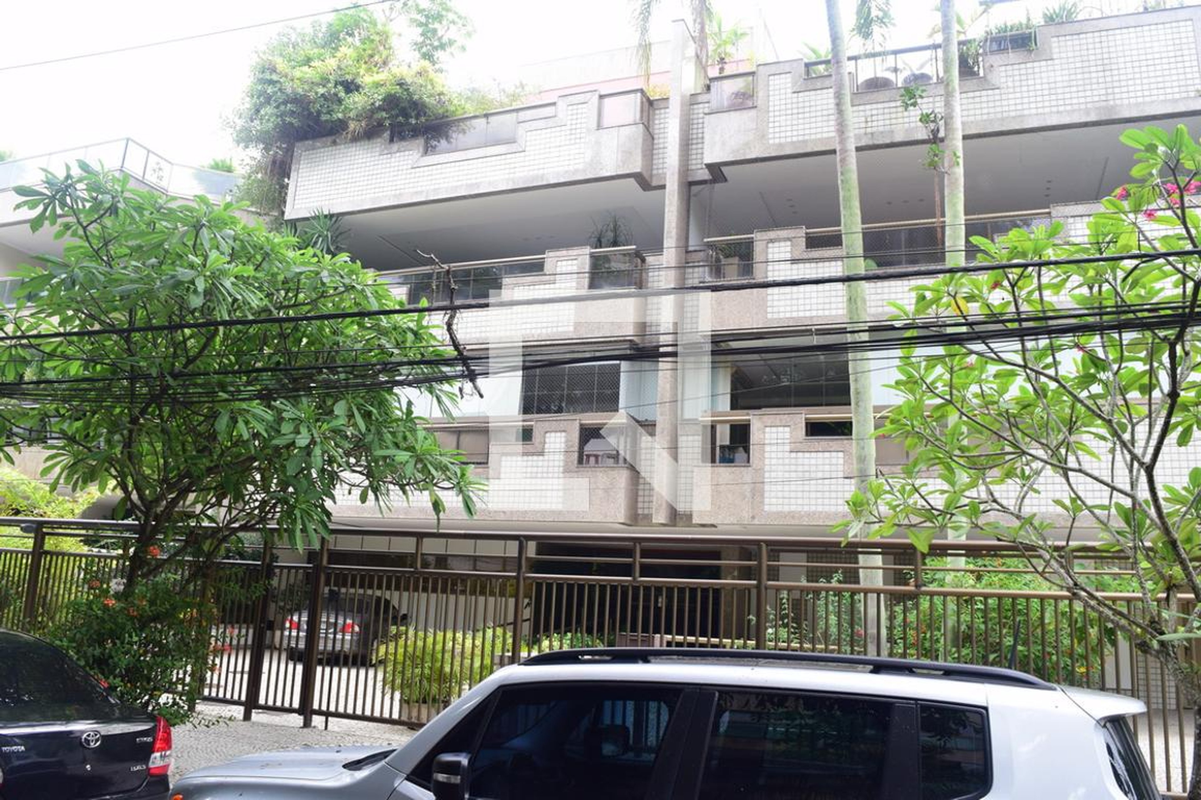 Fachada Condomínio em Rua Fernando Nogueira de Sousa, 160